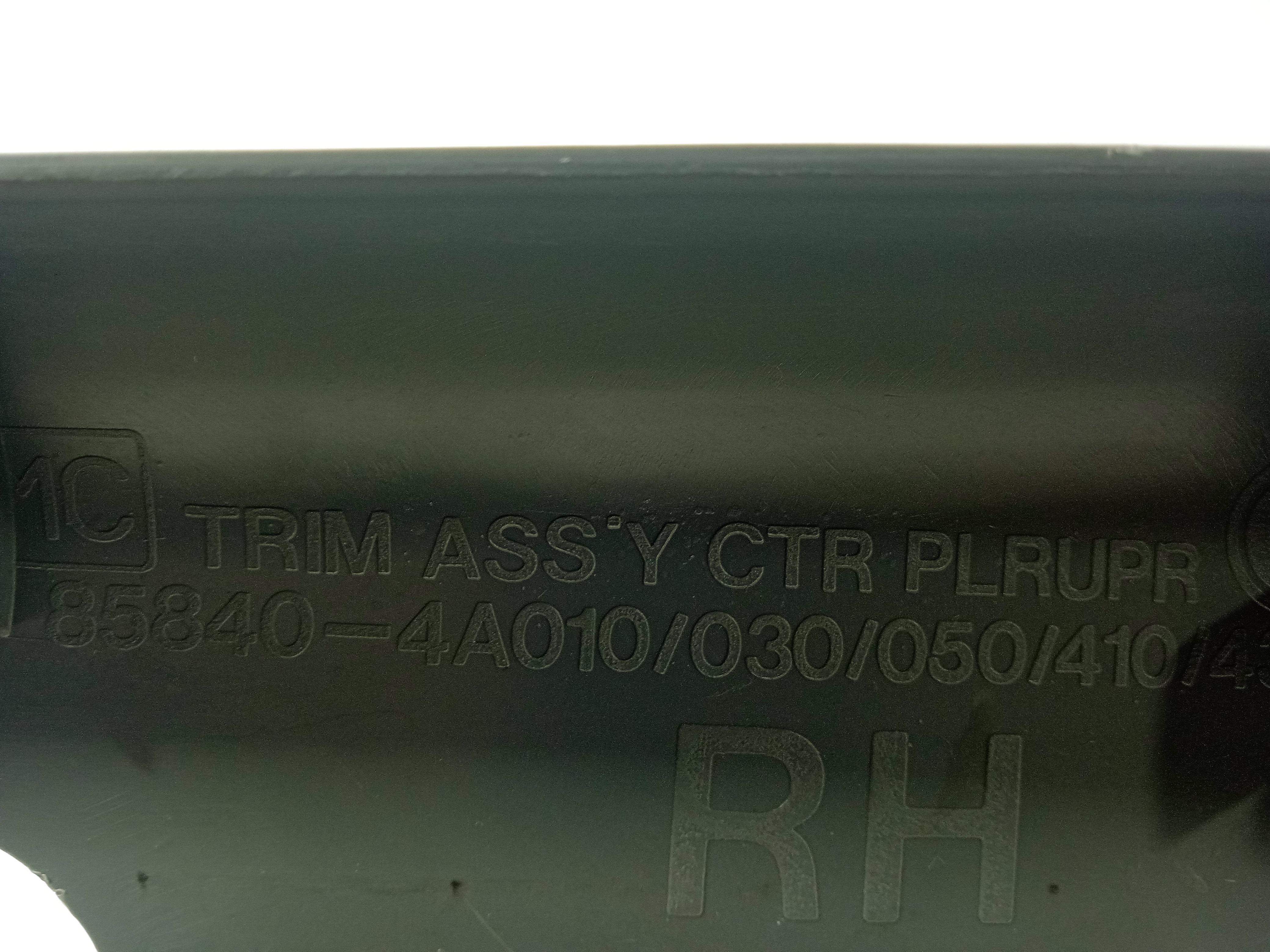 Acabamento Da Coluna Lado Direito H1 Starex 2001 6