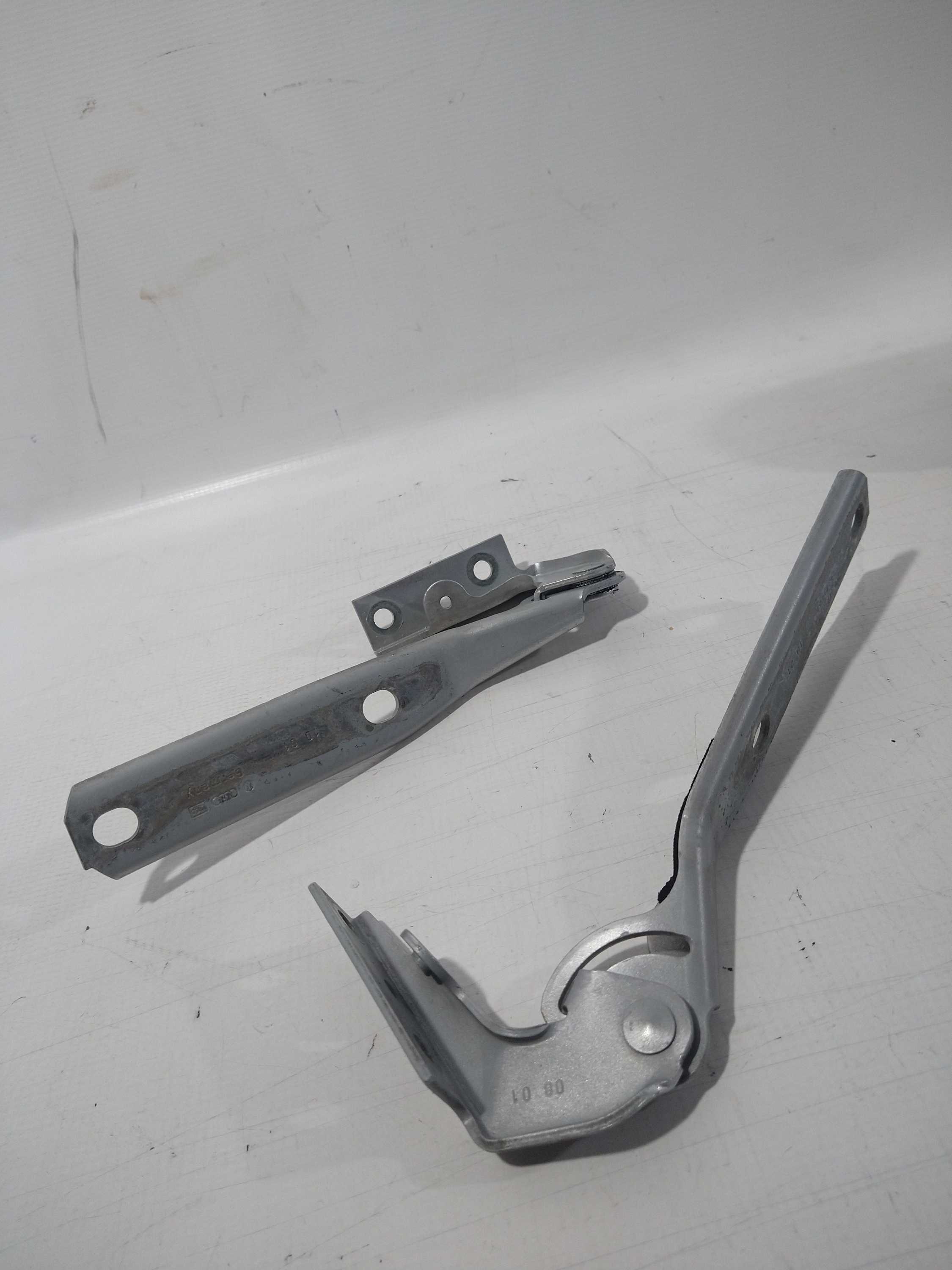 Kit Par Dobradiças Do Capô Passat Alemão / Audi A4