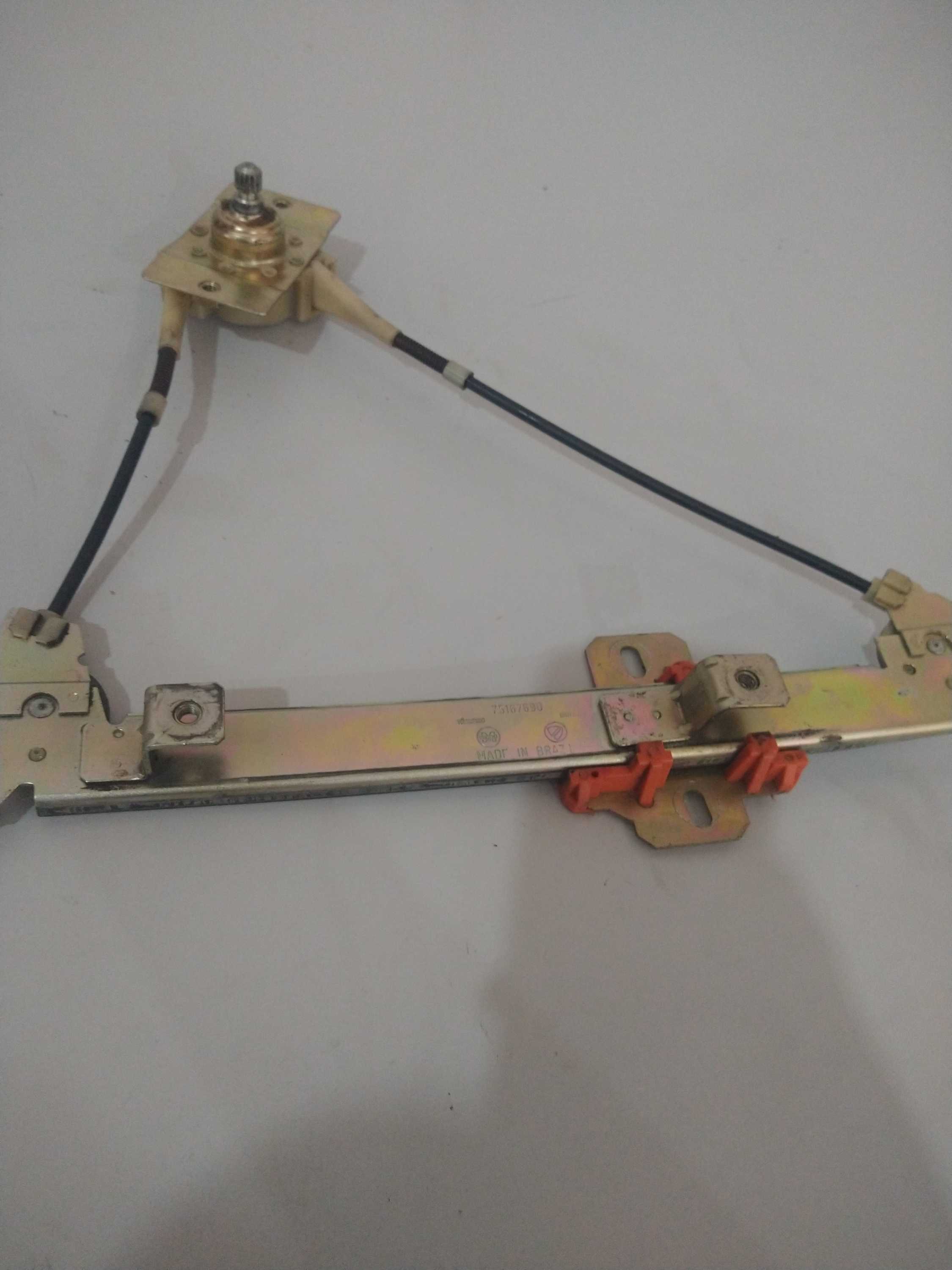 Maquina De Vidro Uno Manual 1995 Traseiro L/d  Usado