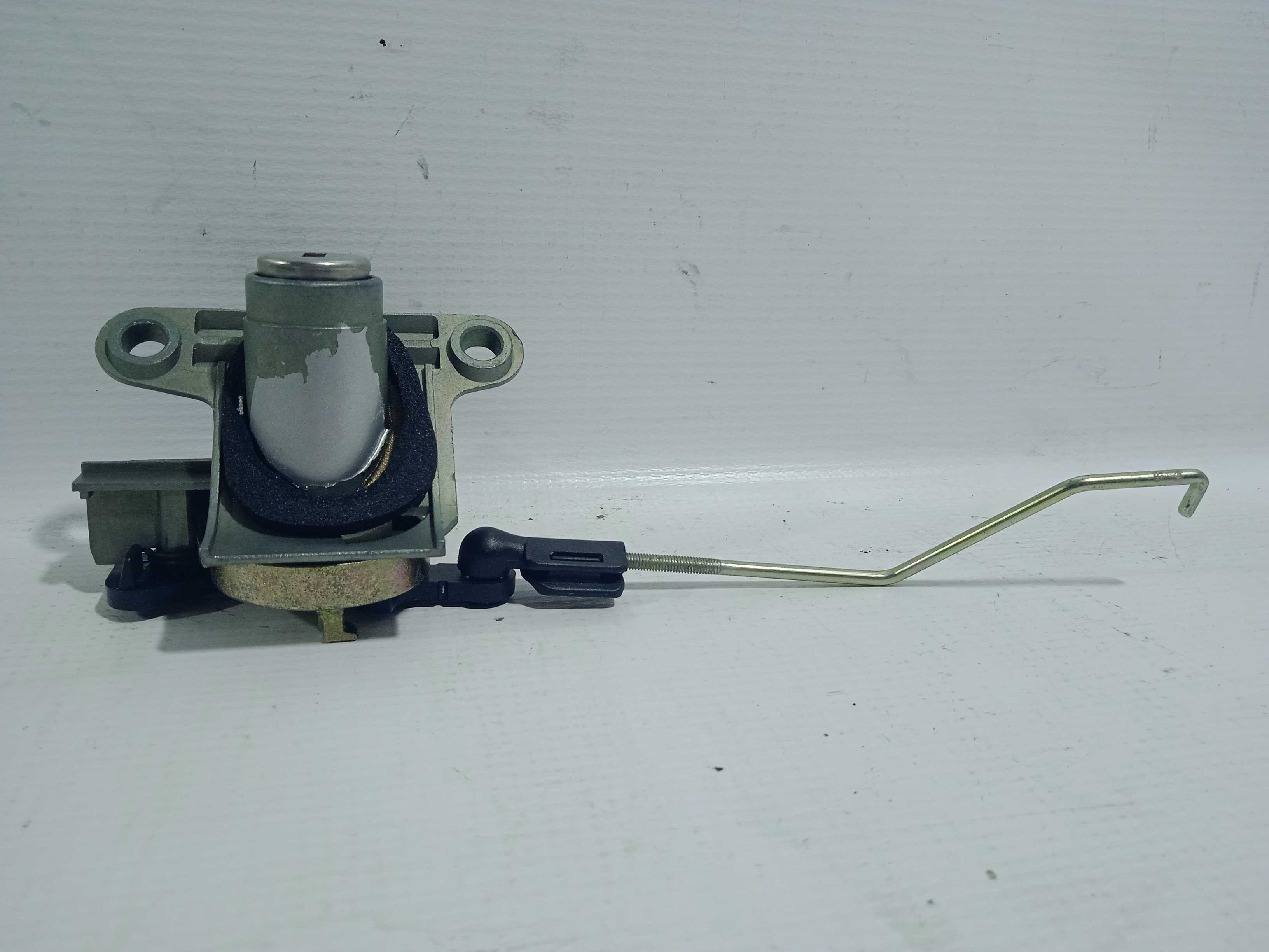 Miolo Tampa Traseira Porta Malas Audi A4 2001 4