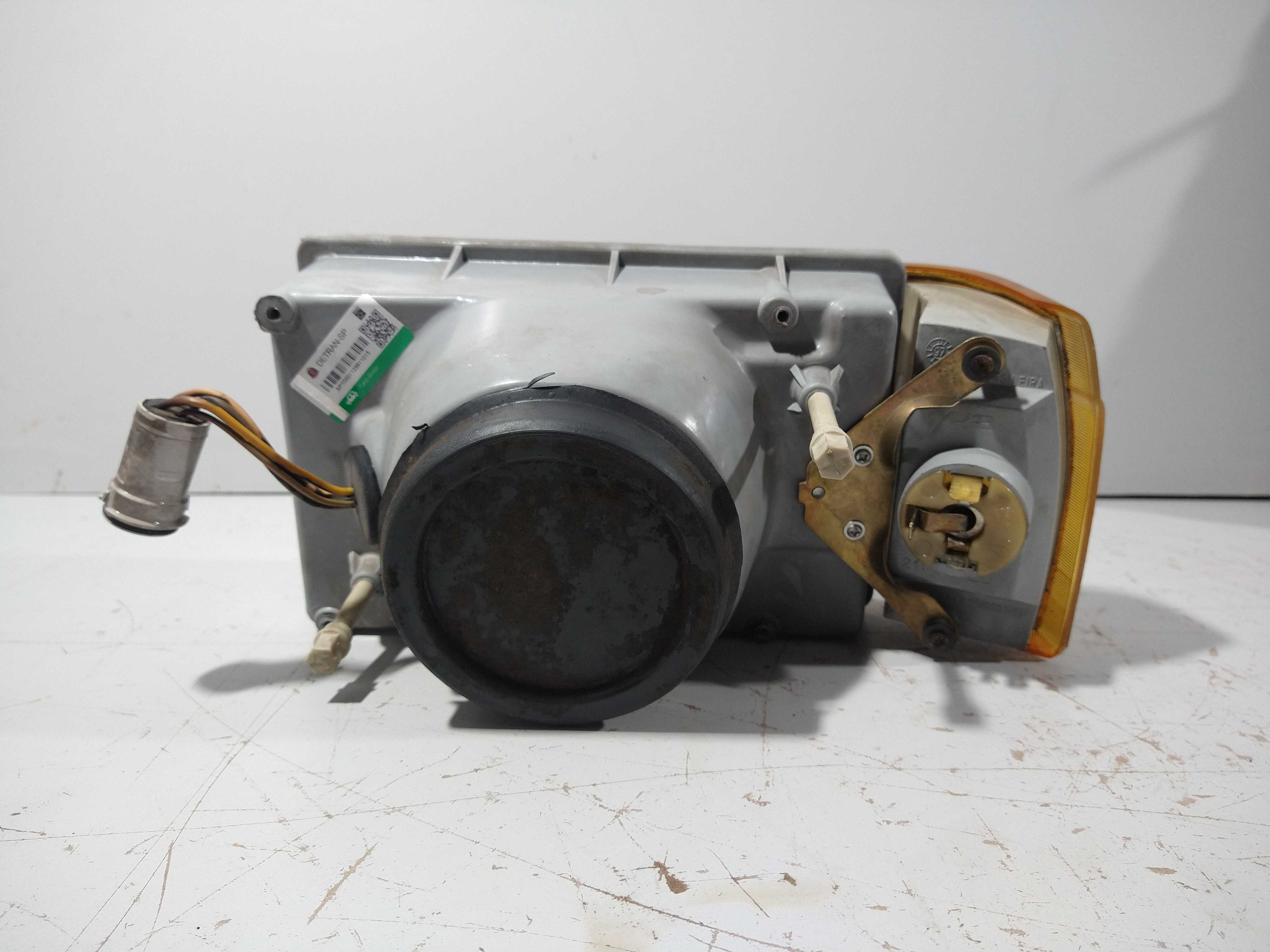 Farol Lado Direito Gol Cl 1989 Usado  Direito 3