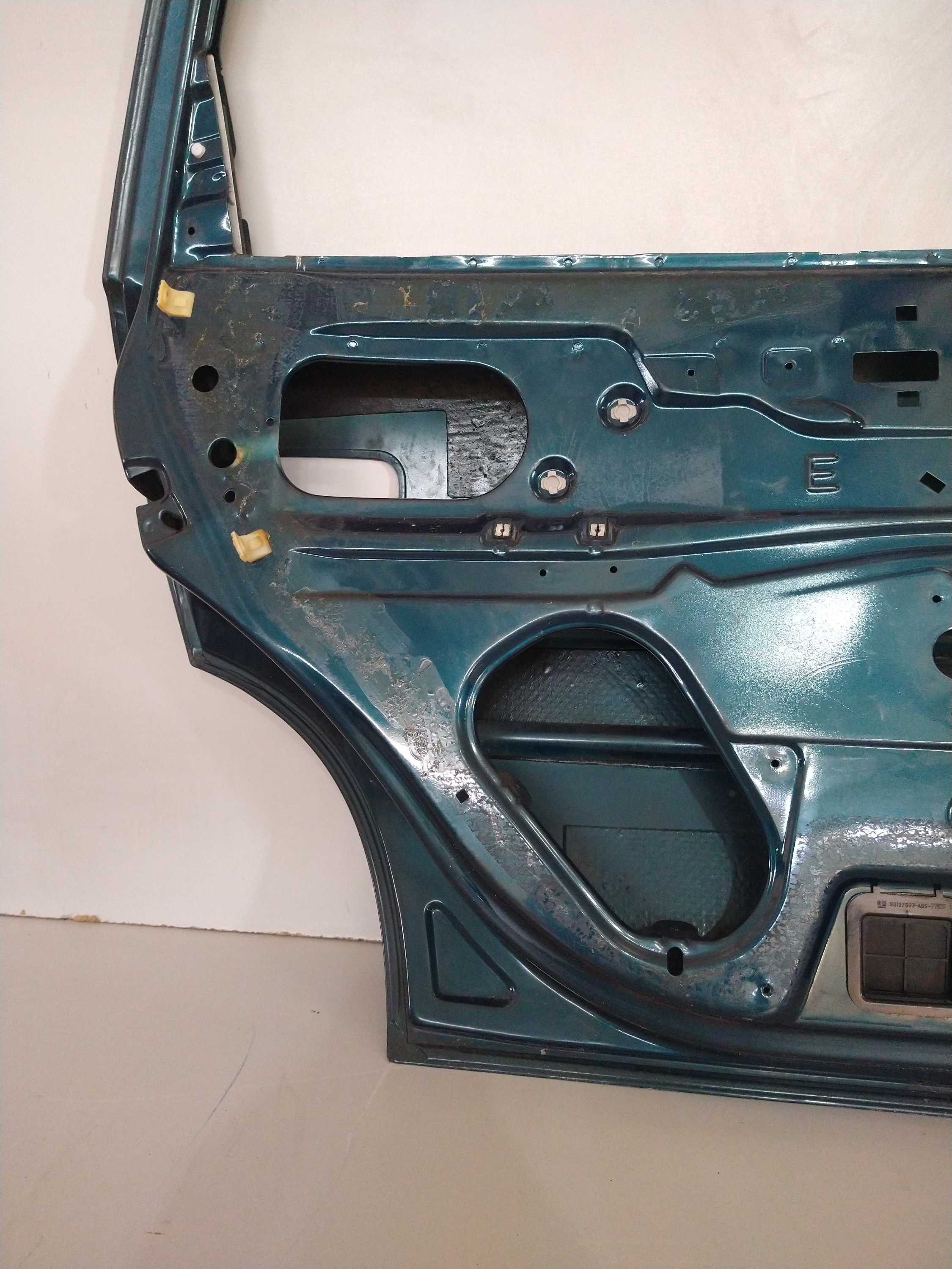 Porta Trasei. Esquerda Gm Corsa Sedan 98 1.0 Usado Original. Azul Traseira Esquerda 6