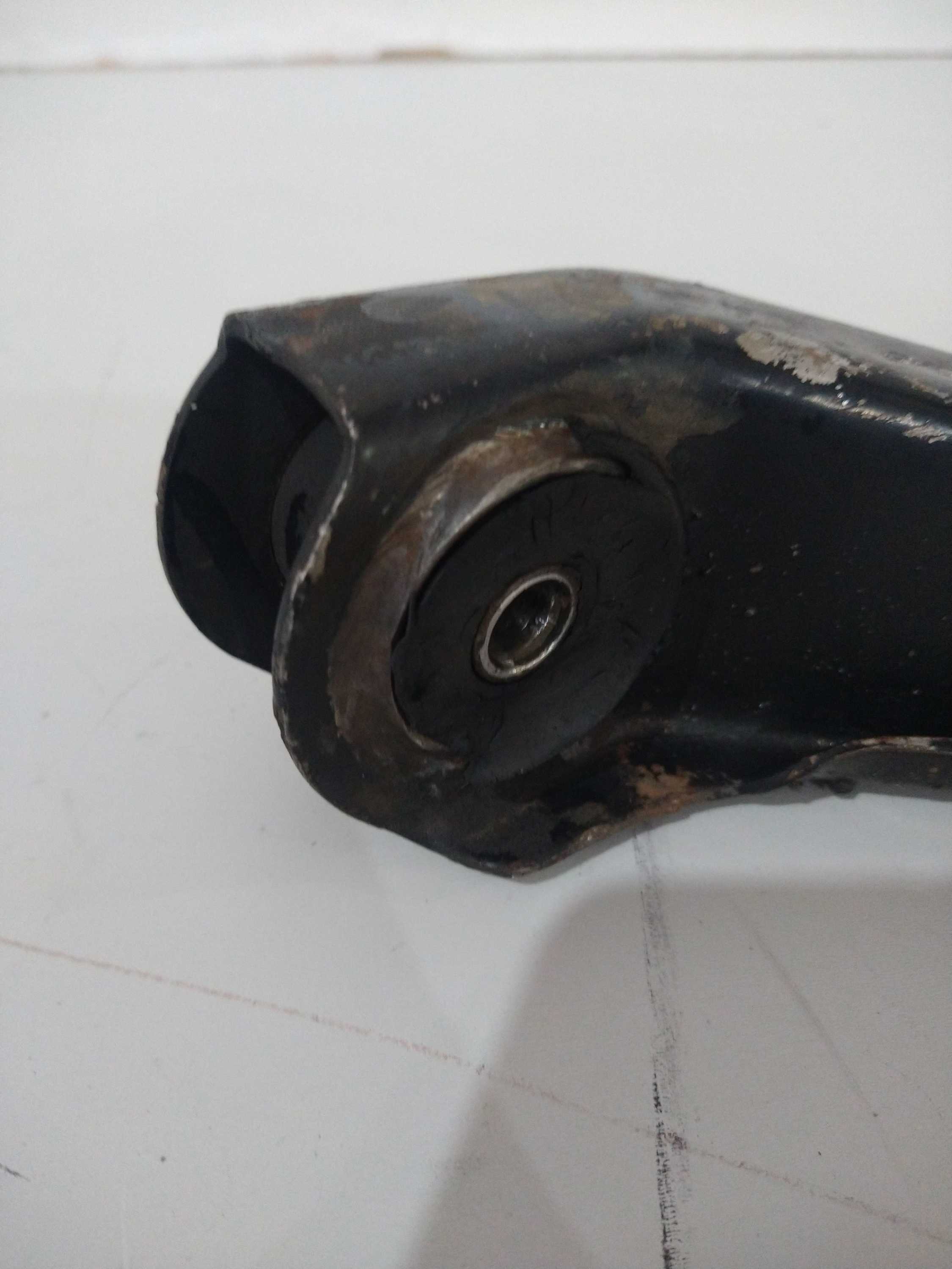 Bandeja Braço Pivo L/e Corsa 98 1.0 Usado Original 4