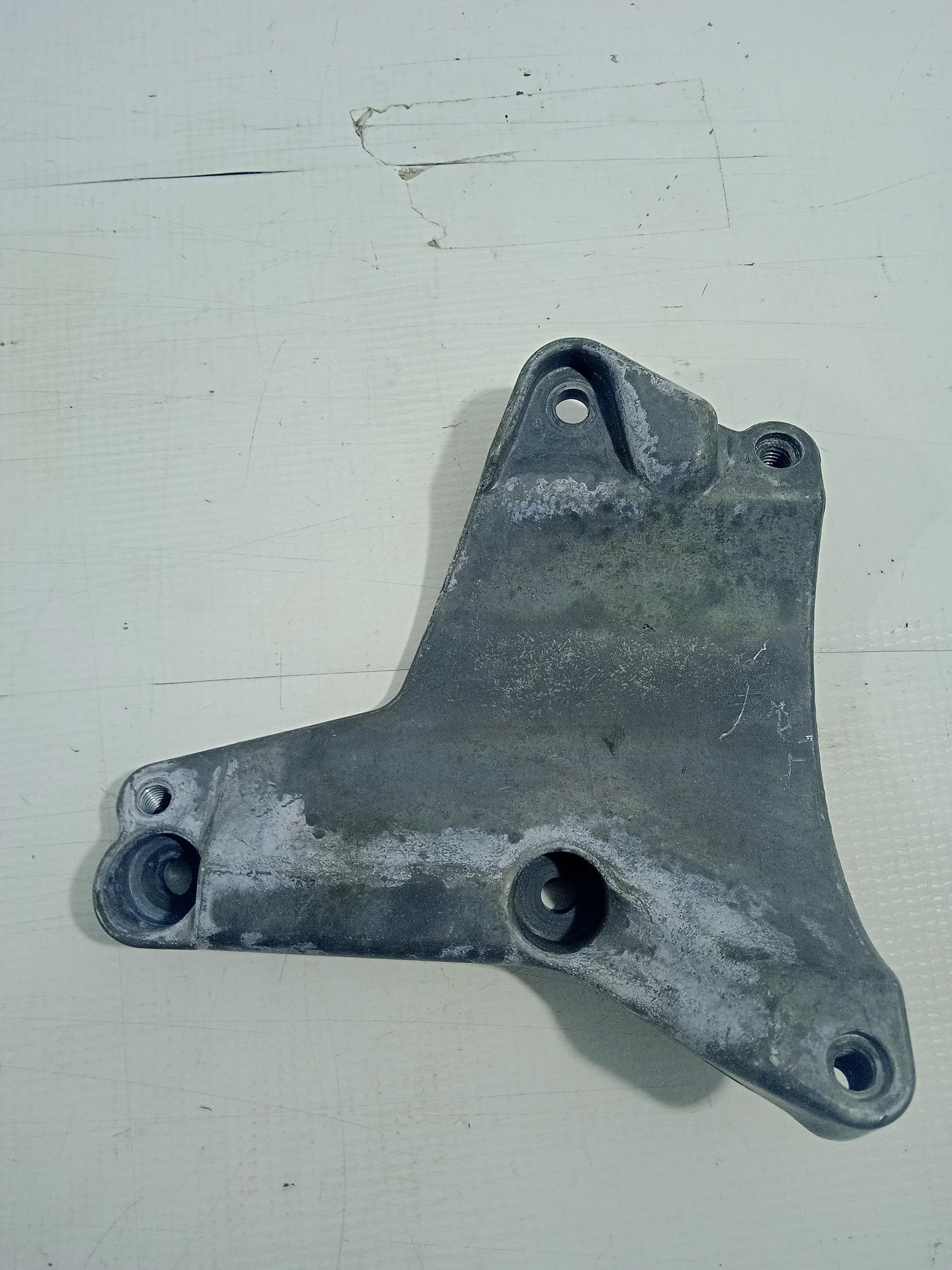 Suporte Do Compressor Ar Audi A4 V6 2.4 2001 4