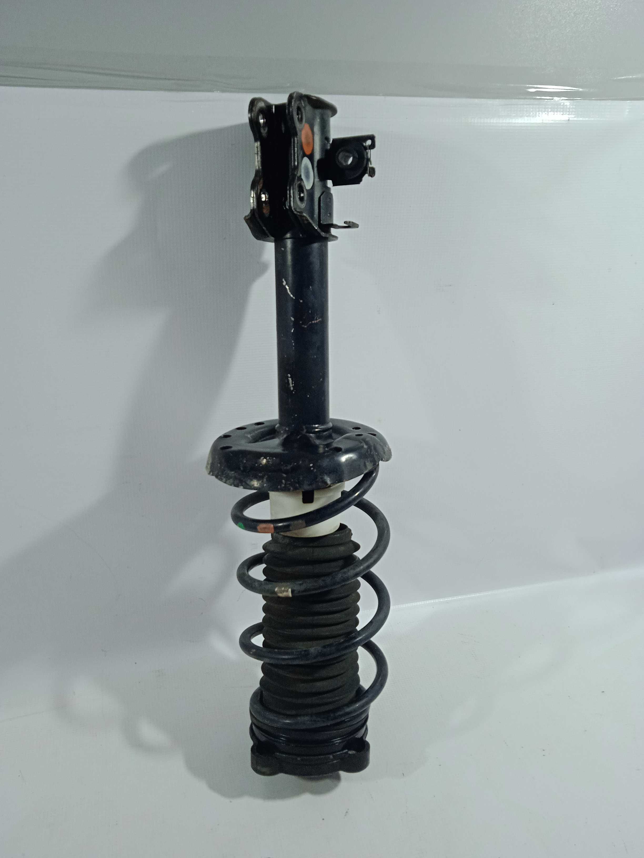 Torre Telescópio Dianteira Esquerda Uno Vivace 2014