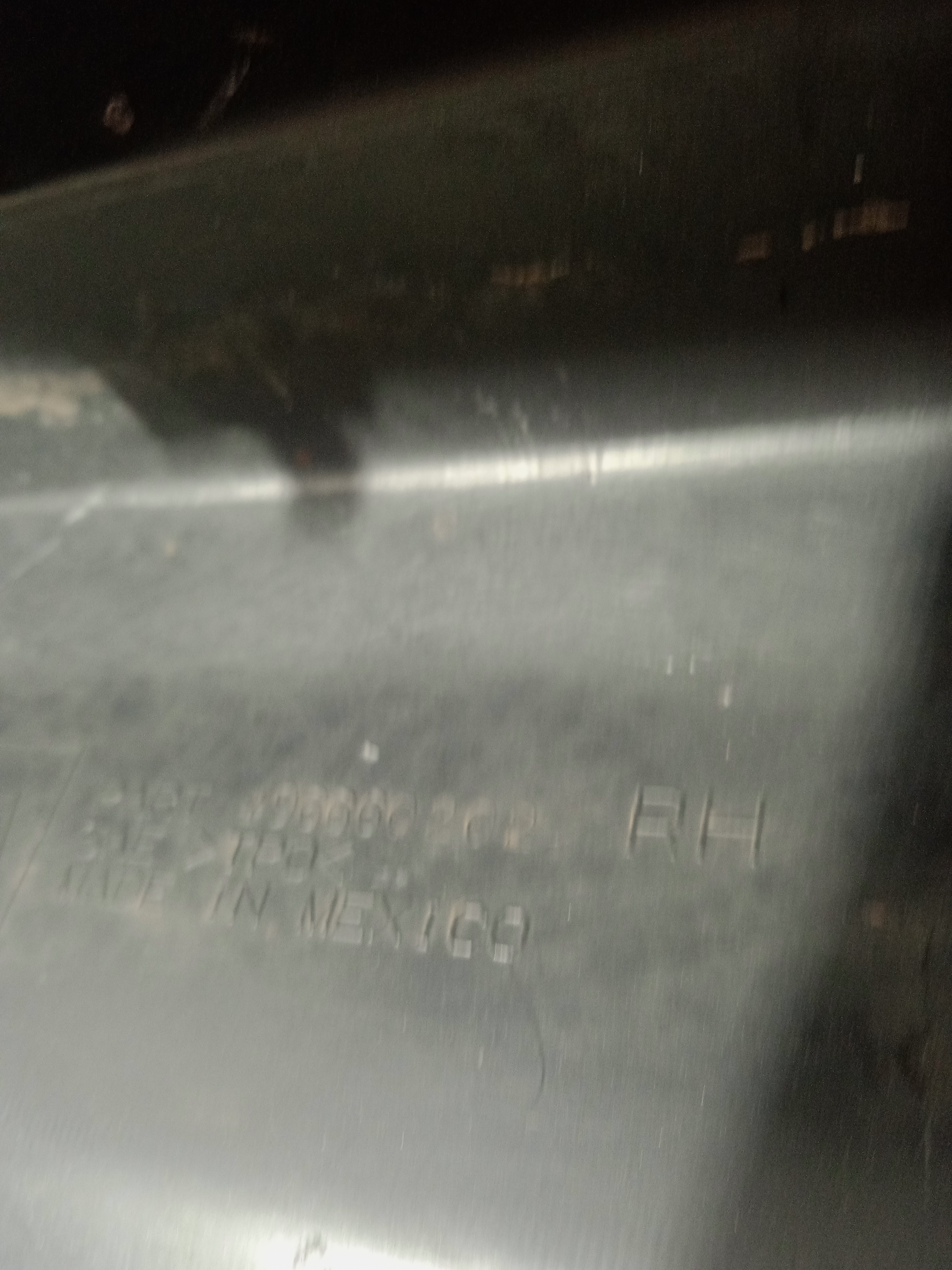 Spoiler Lateral Direito Chevrolet Captiva 2012 Usado  Preto 8