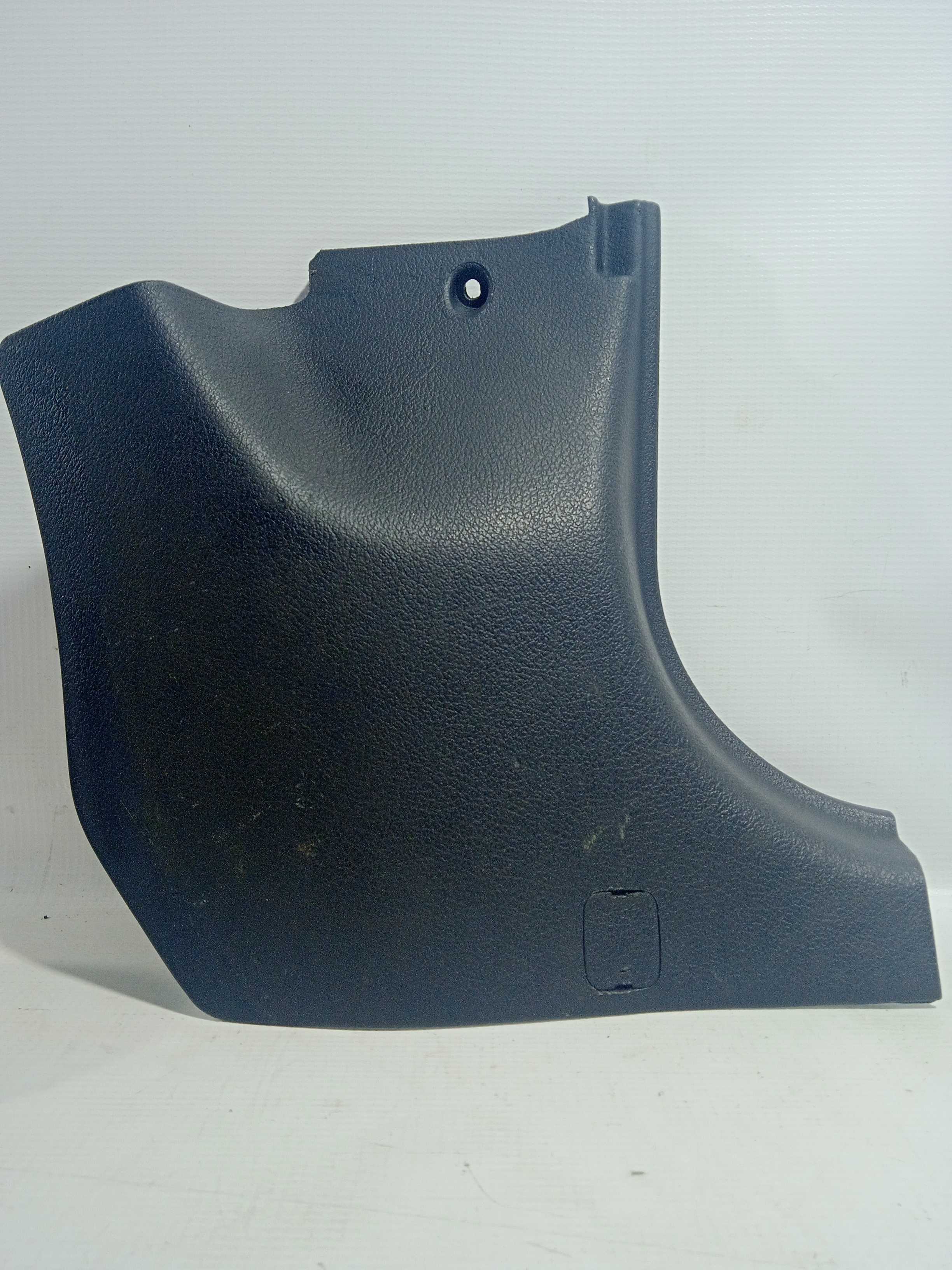 Acabamento Inferior Soleira Audi A4 Dianteira Direita 2001