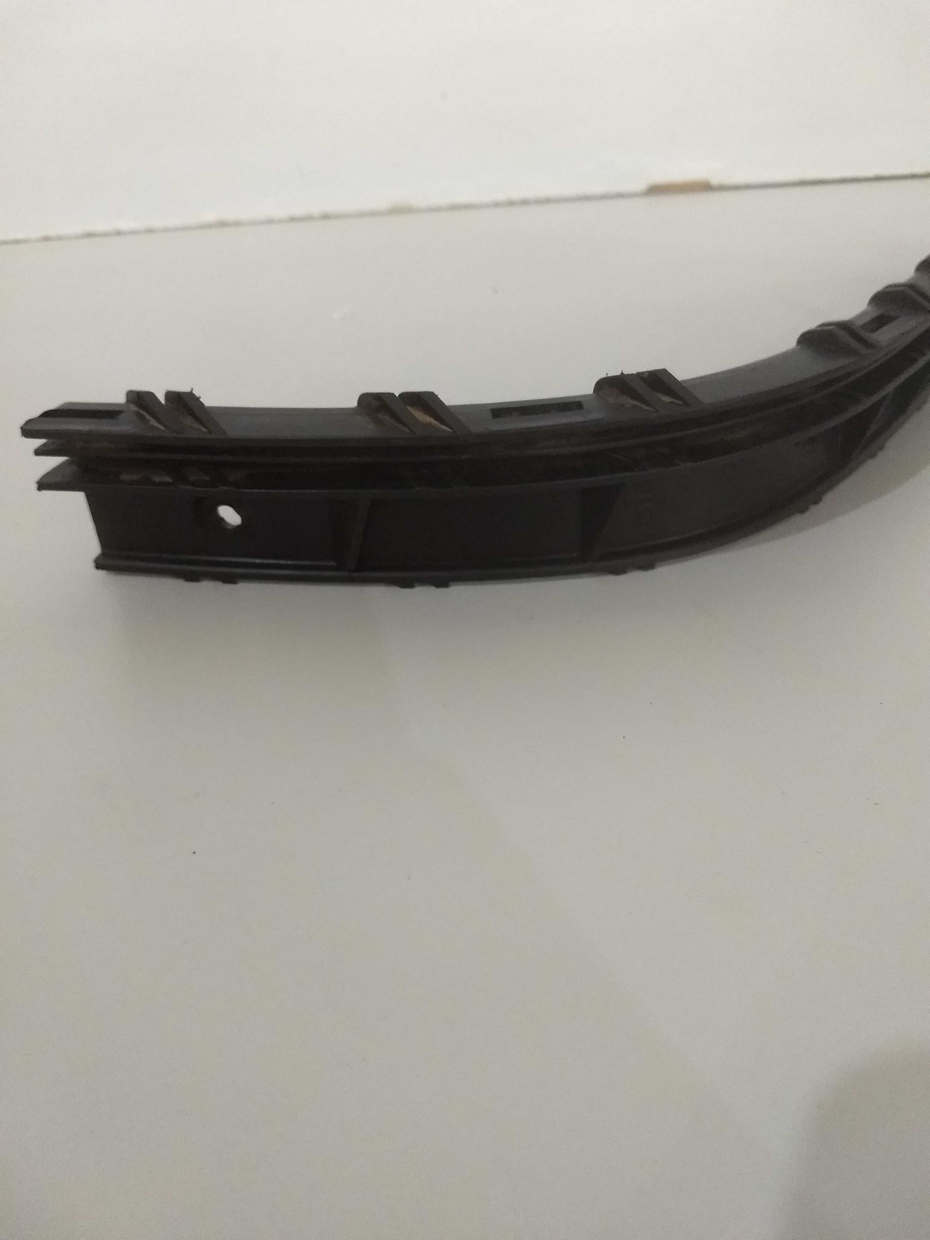 Suporte Guia Parachoque Traseiro L/d Zafira 2008 Usado Orig 5