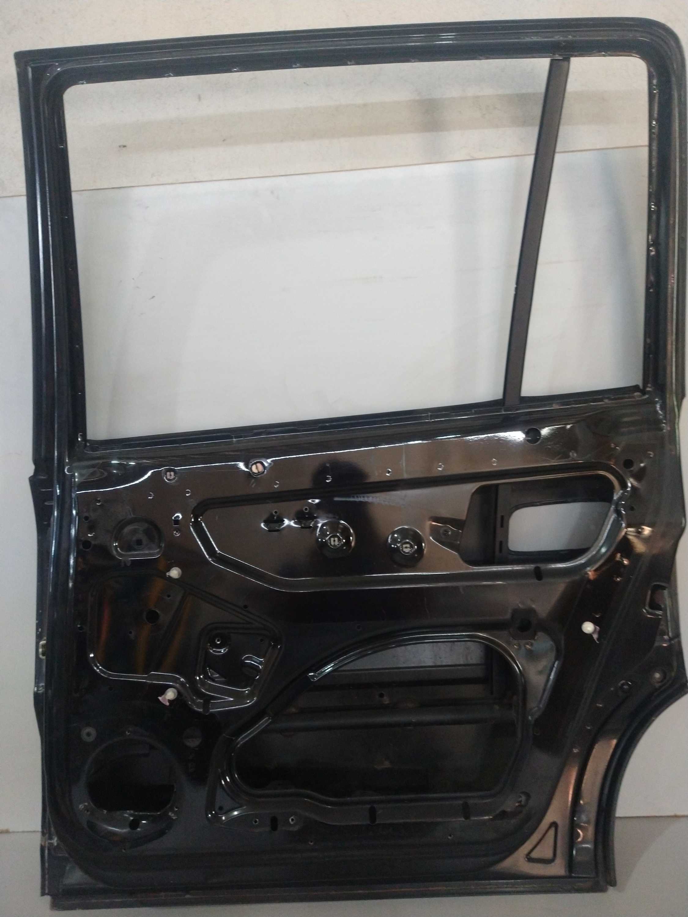 Porta Traseira L/d Preta Gm Zafira 2008 Usado Original Traseira Direita Preto 5