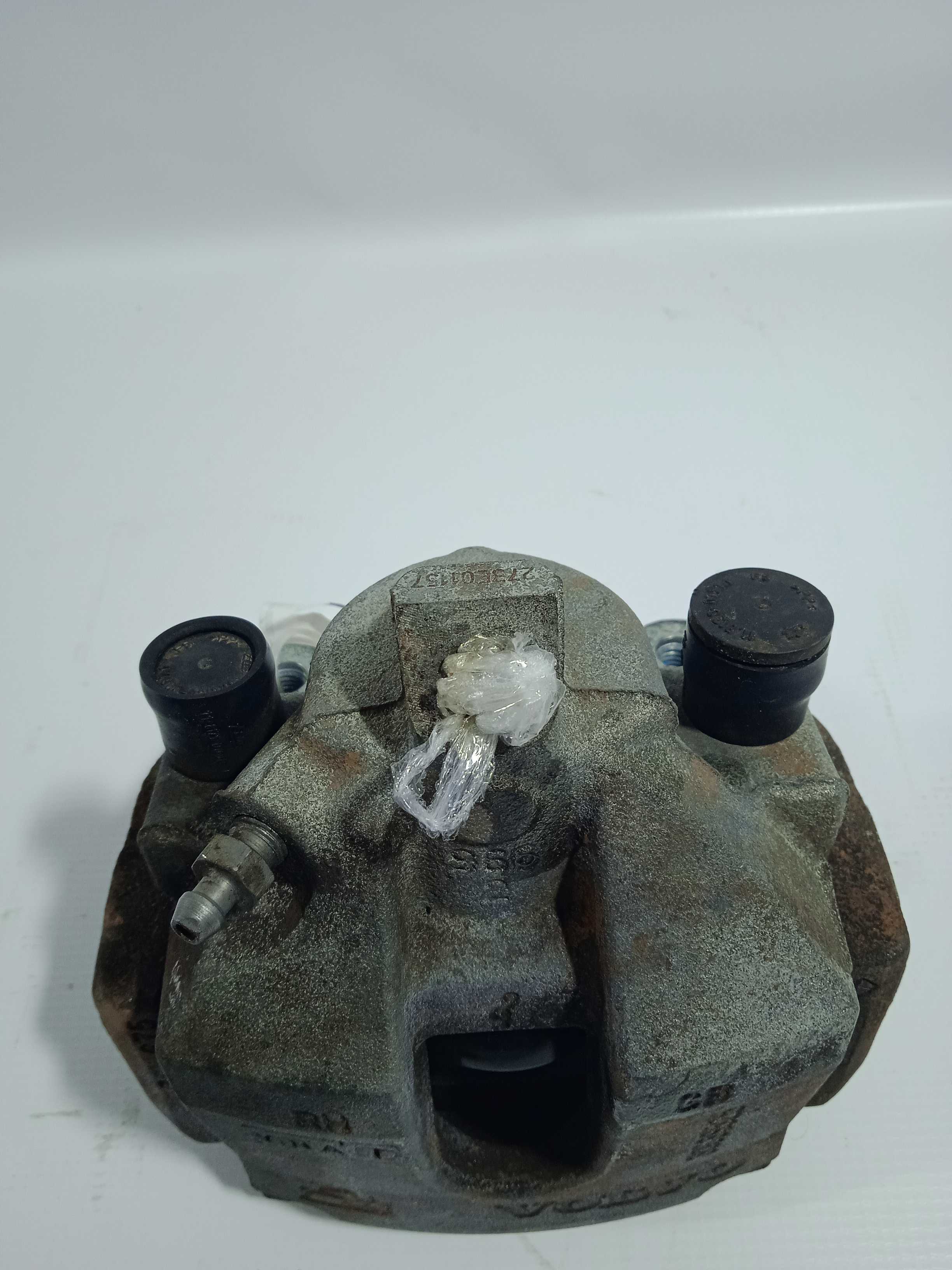 Pinça De Freio Traseira Lado Direito Volvo Xc90 2010 Usado 5