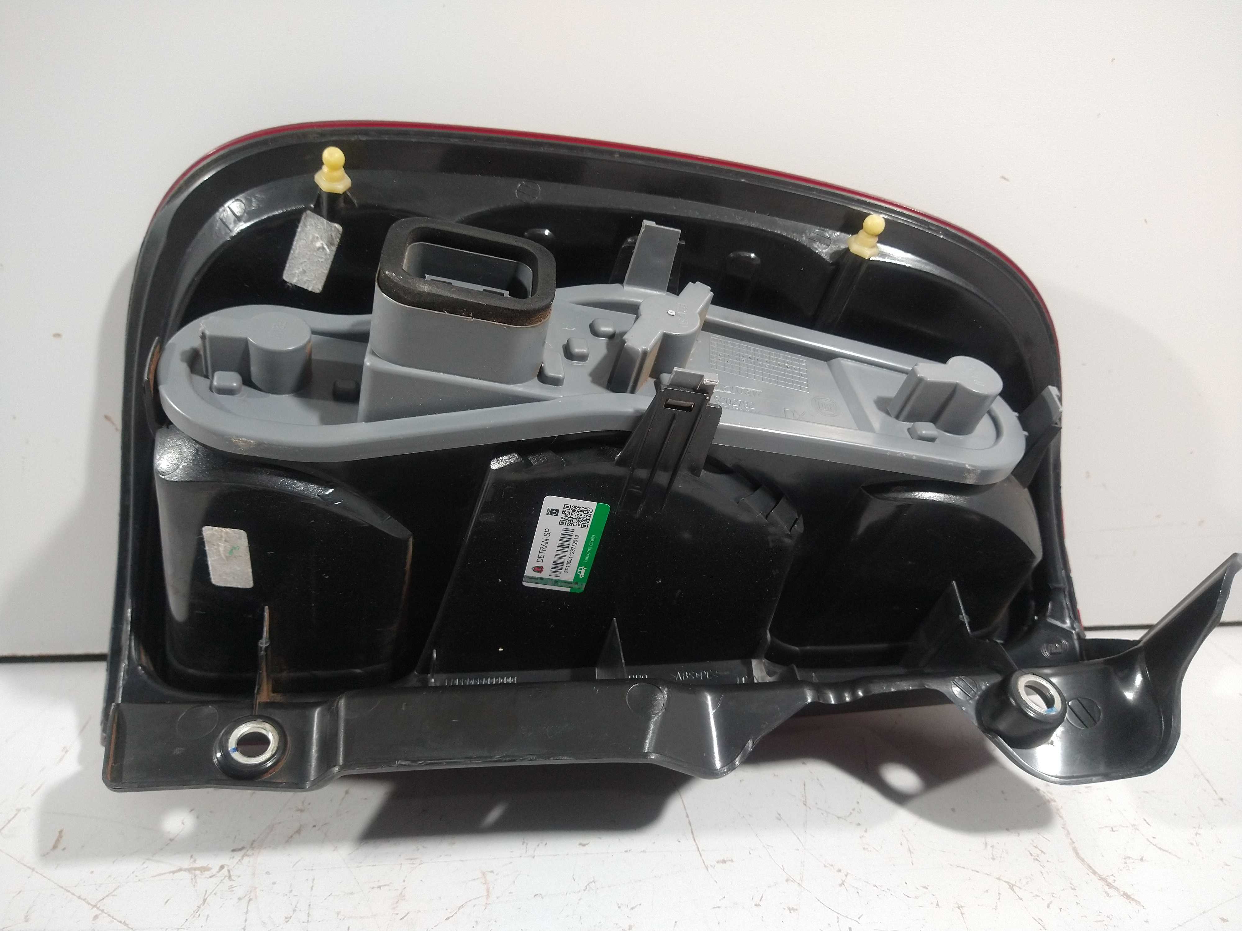 Lanterna Traseira L/d Fiat Uno Vivace 2013 Usado Original 3