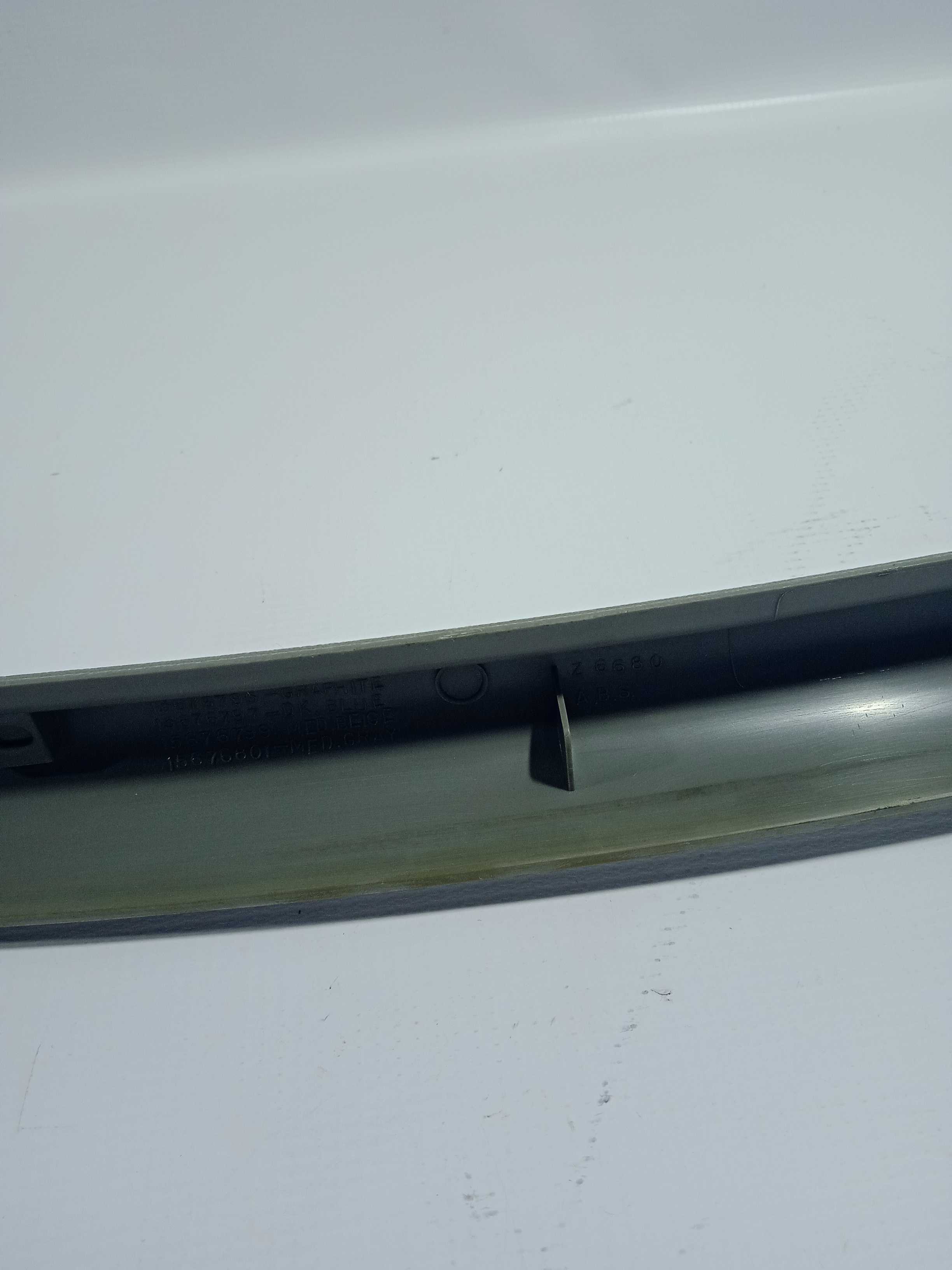 Acabamento Coluna Porta Traseira L/e Blazer S10 1996 Usado 7