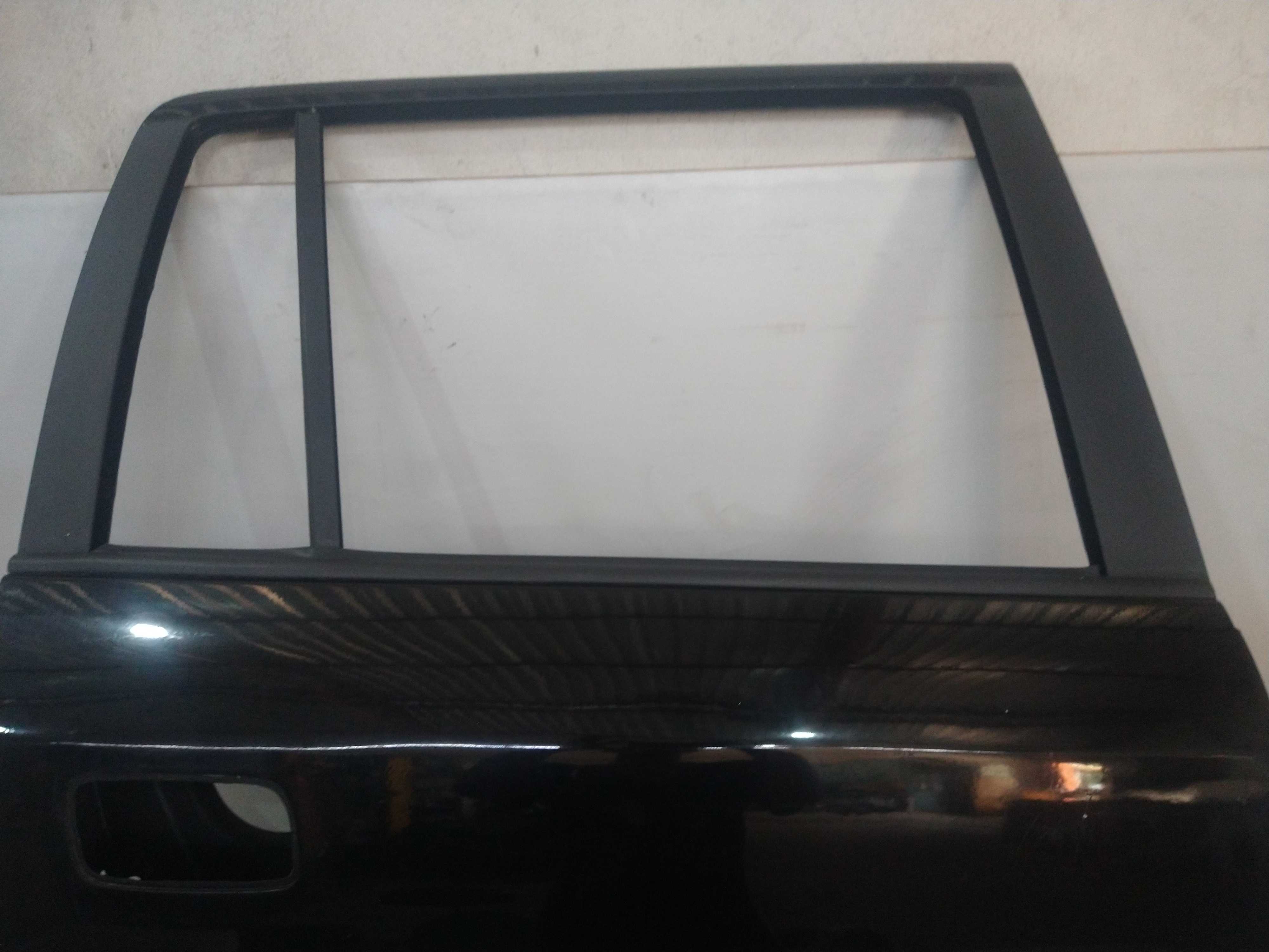 Porta Traseira L/d Preta Gm Zafira 2008 Usado Original Traseira Direita Preto 4
