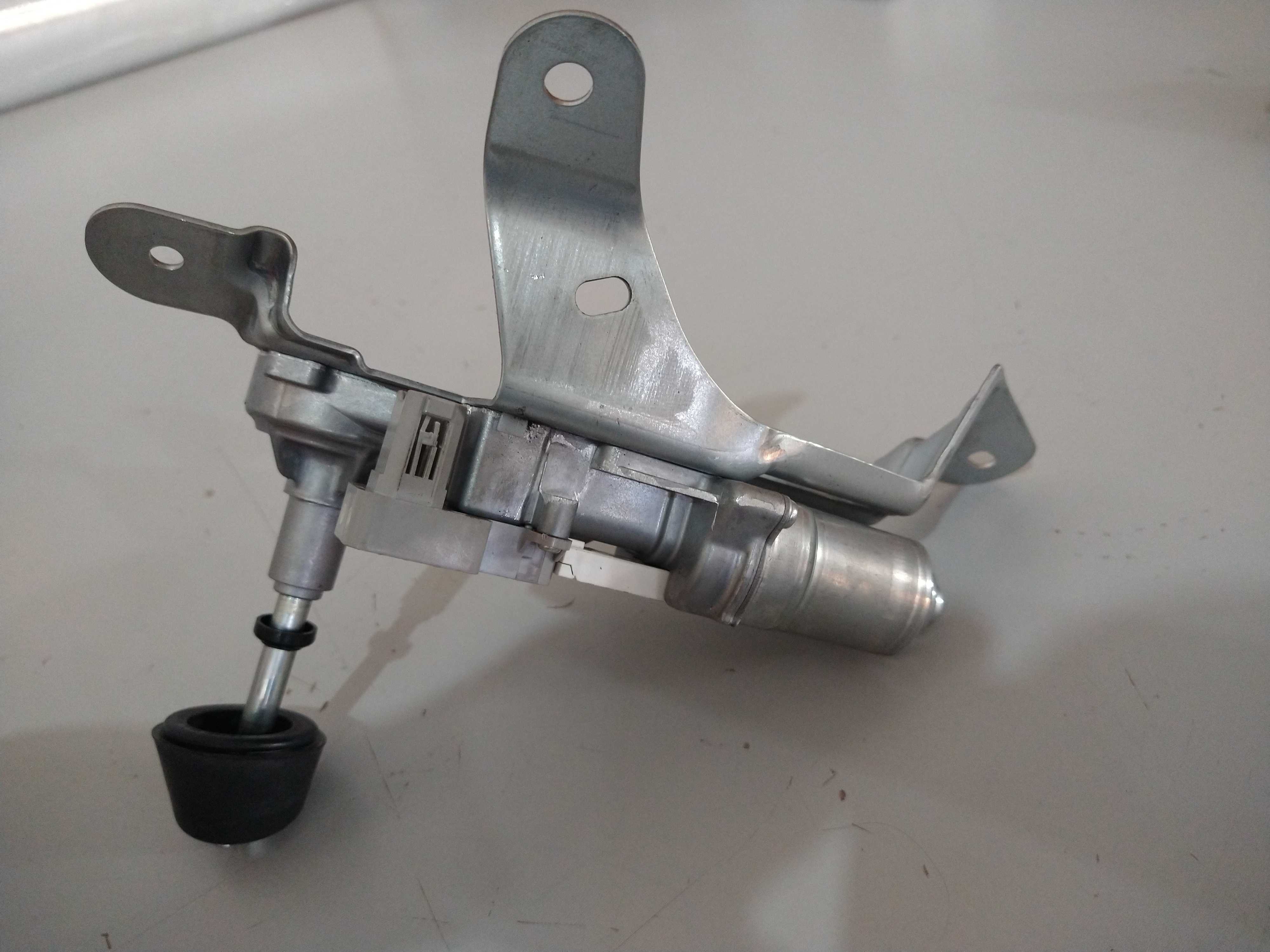 Motor Do Limpador Traseiro March 2014 1.6 Usado Original 3