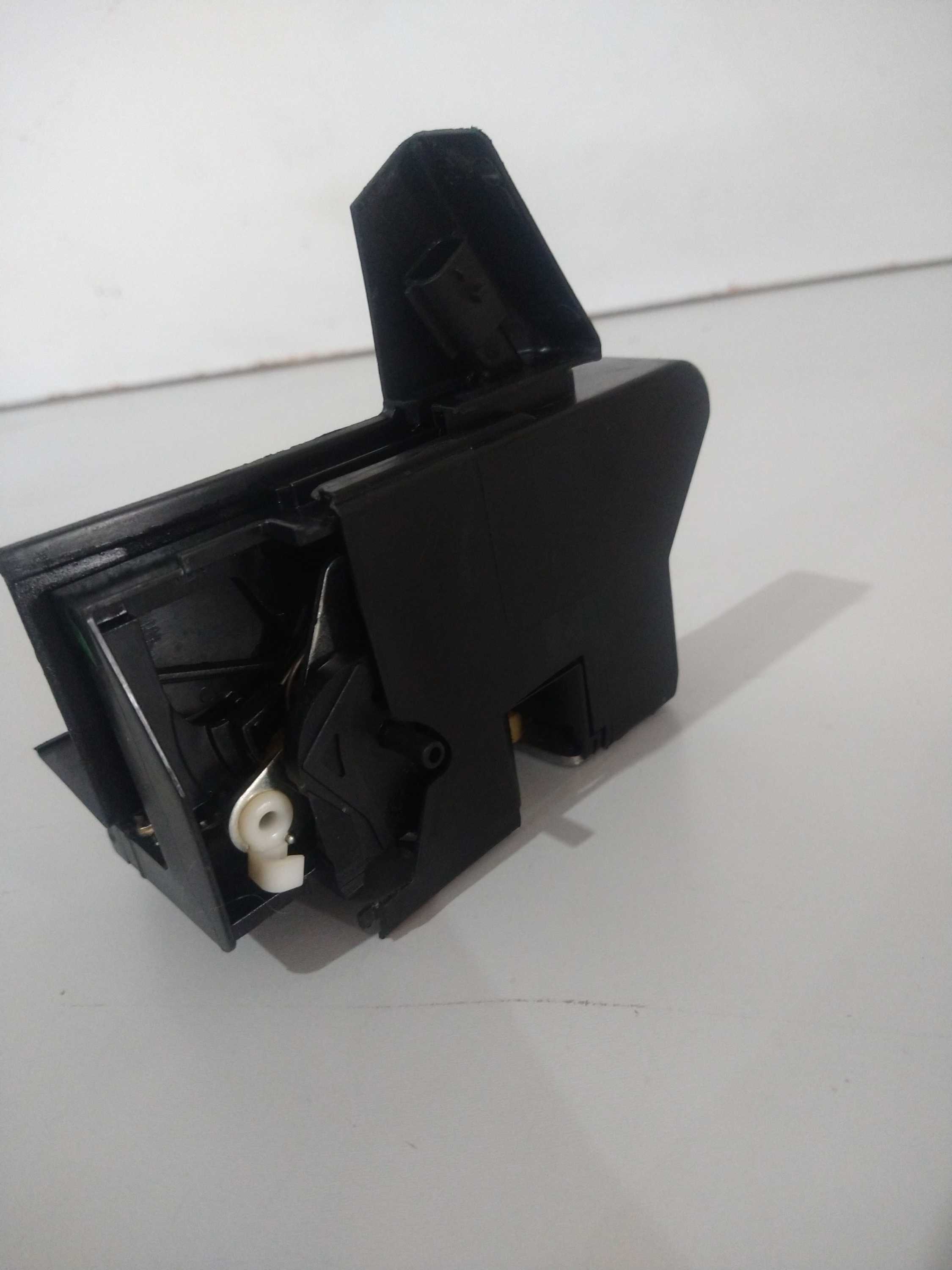 Fechadura Elétrica Traseira L/d Sandero 2016 Usado Original