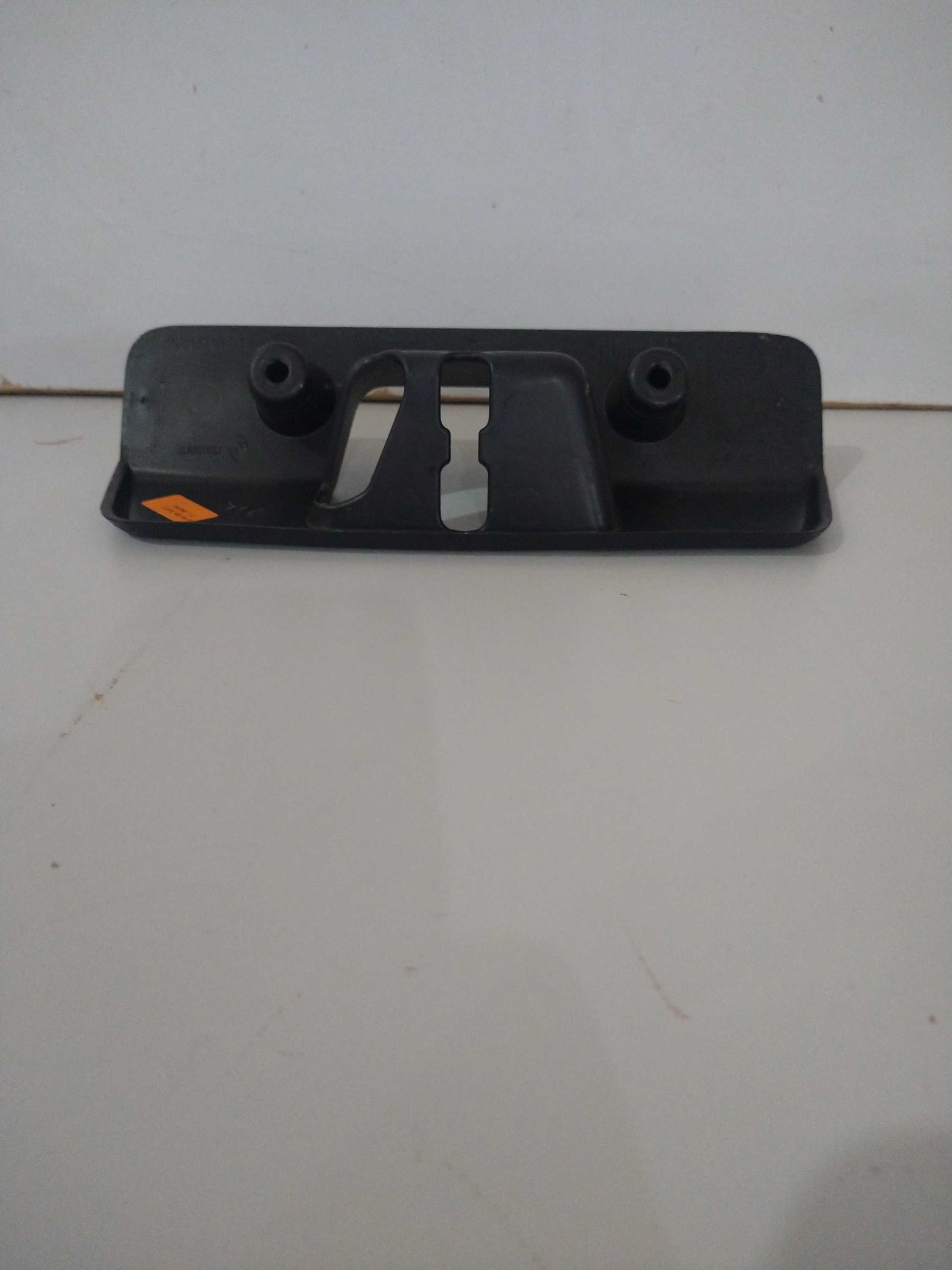 Moldura Trava Tampa Traseira Sandero 2016 Usado Original