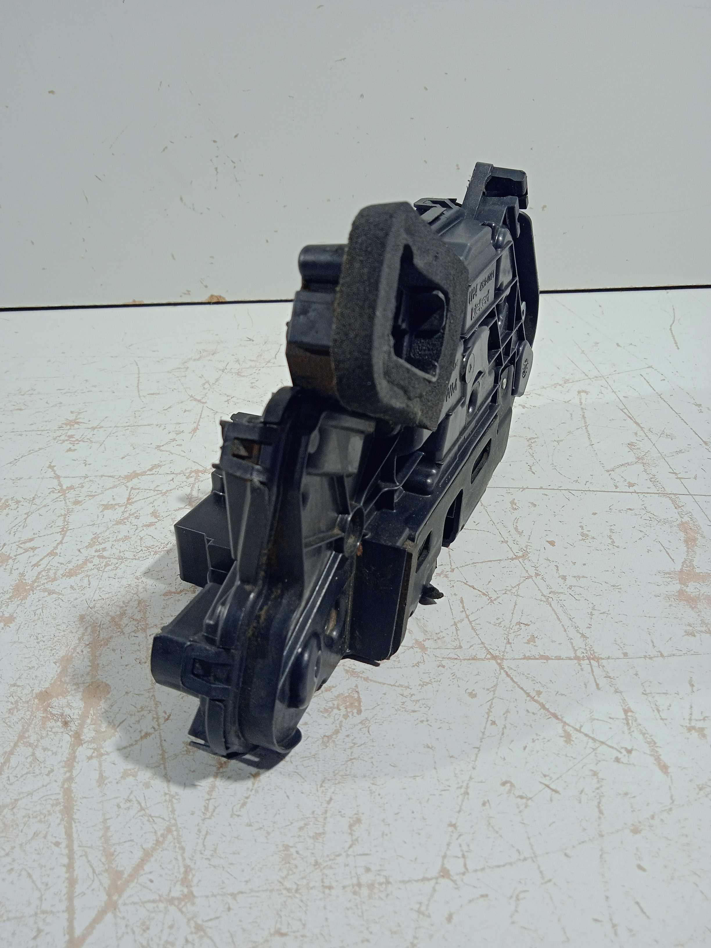 Fechadura Dianteira L/e Polo Msi 1.6 2018 Usado Original 5