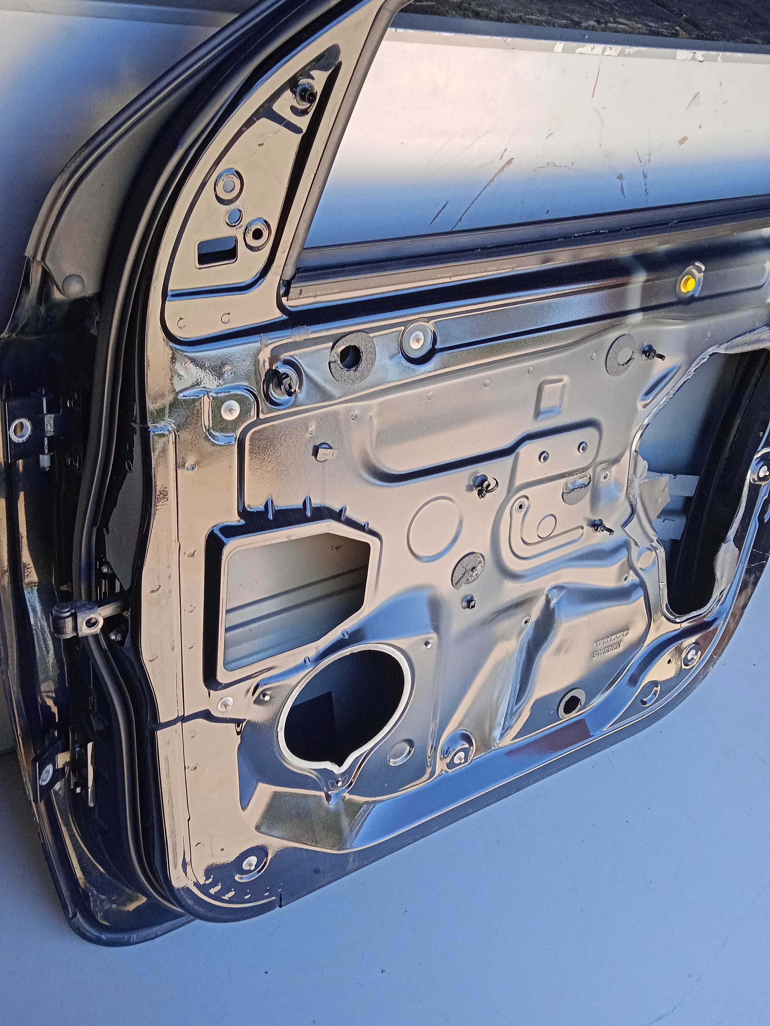 Porta D/d Volvo Xc90 3.2 2010 Preta Usado Original  Dianteira Direita Preto
