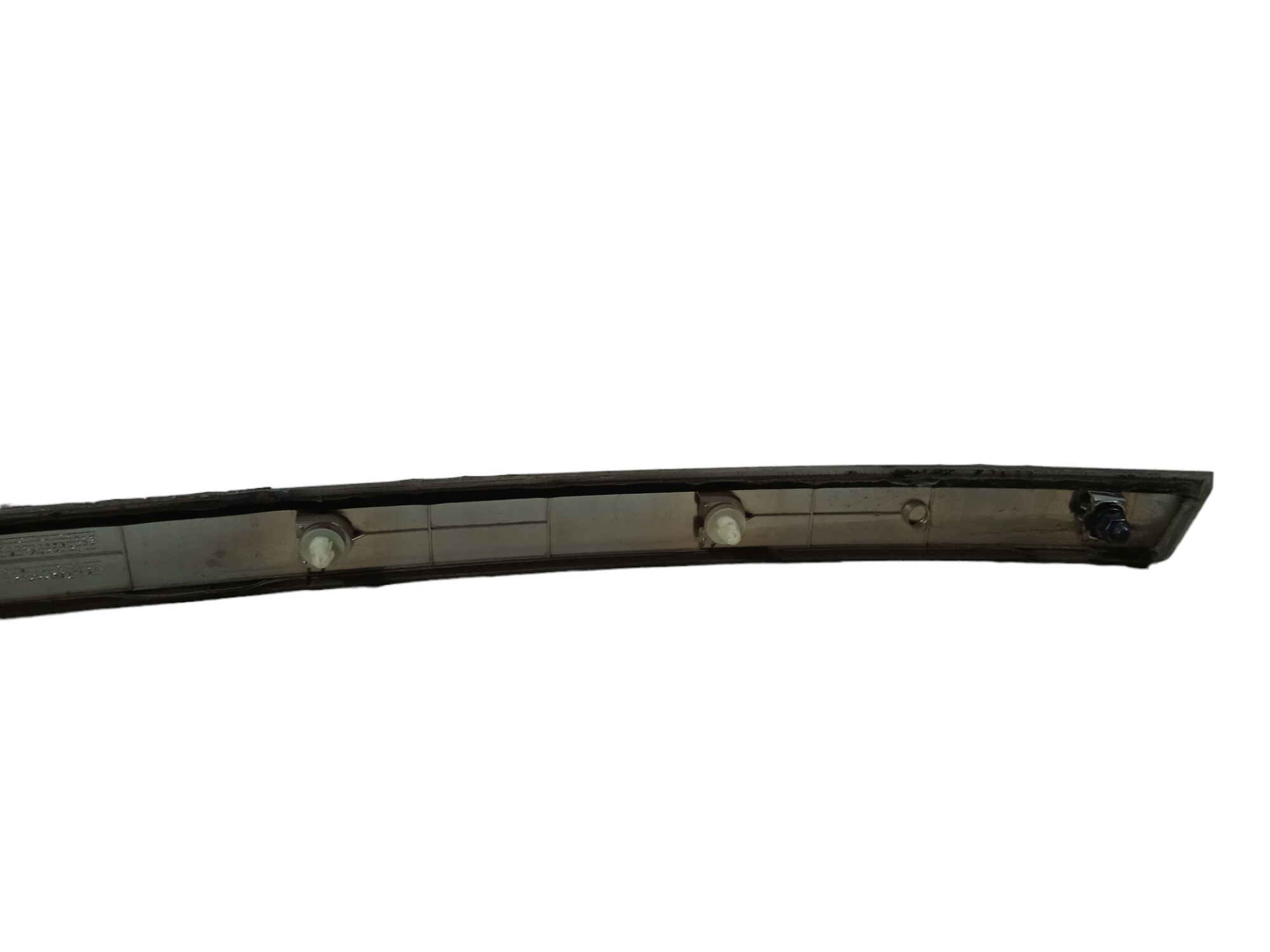 Friso Da Tampa Traseira Chevrolet Captiva 2.4 2012 Usado  Cinza 4