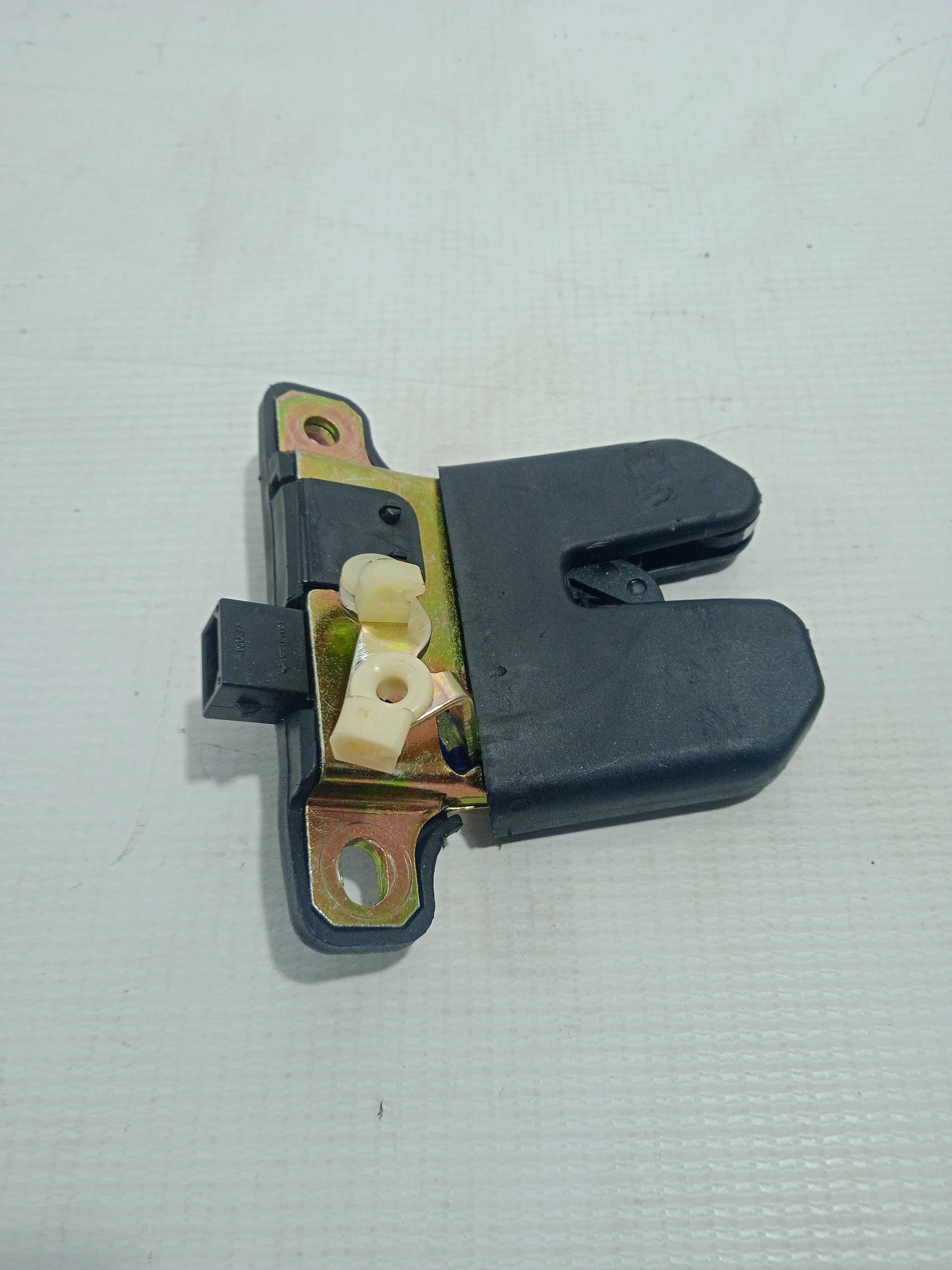 Fechadura Elétrica Tampa Porta Malas Audi A4 2001