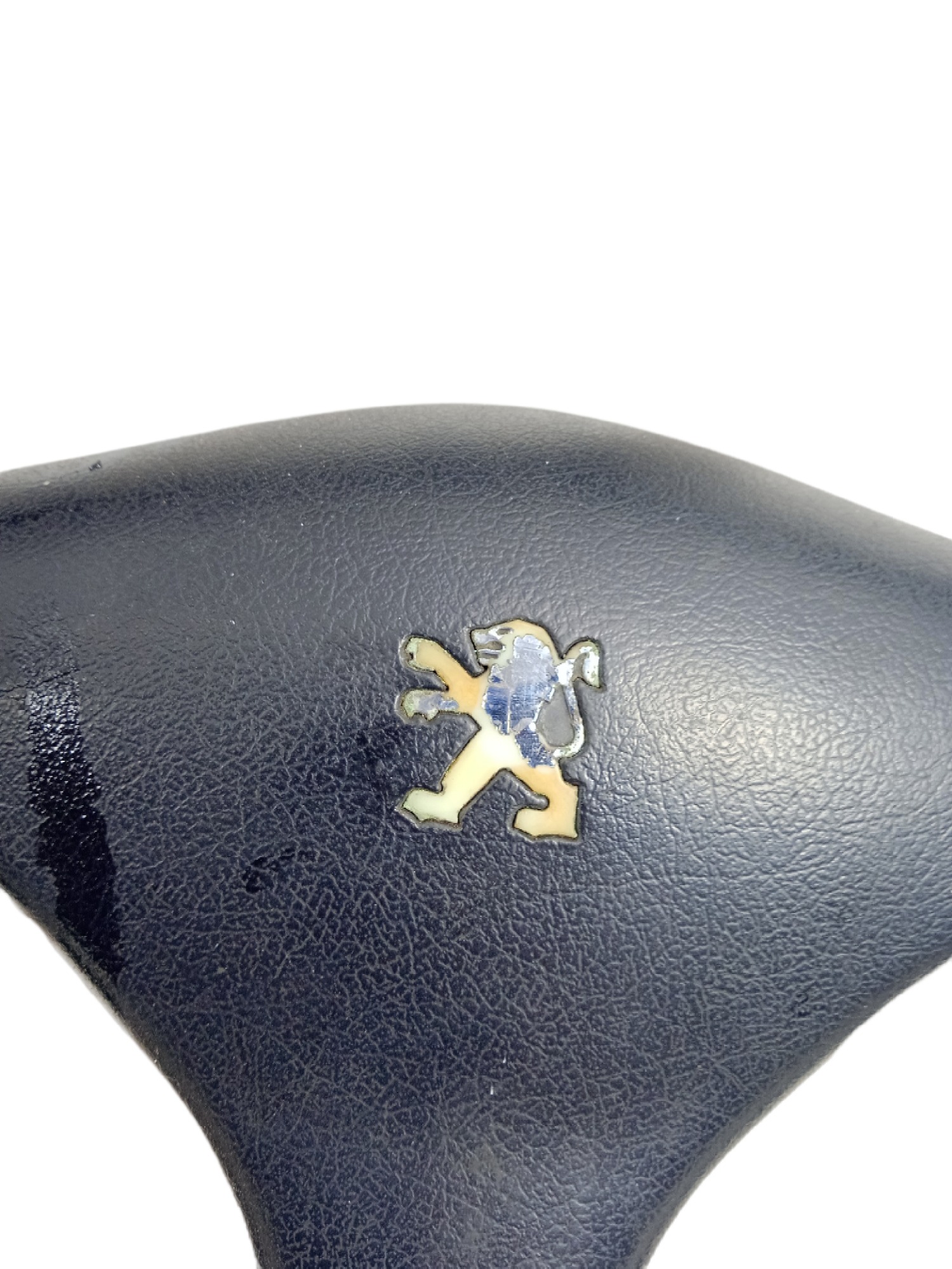 Volante De Direção Peugeot 206 2008 C/detalhe Usado Preto