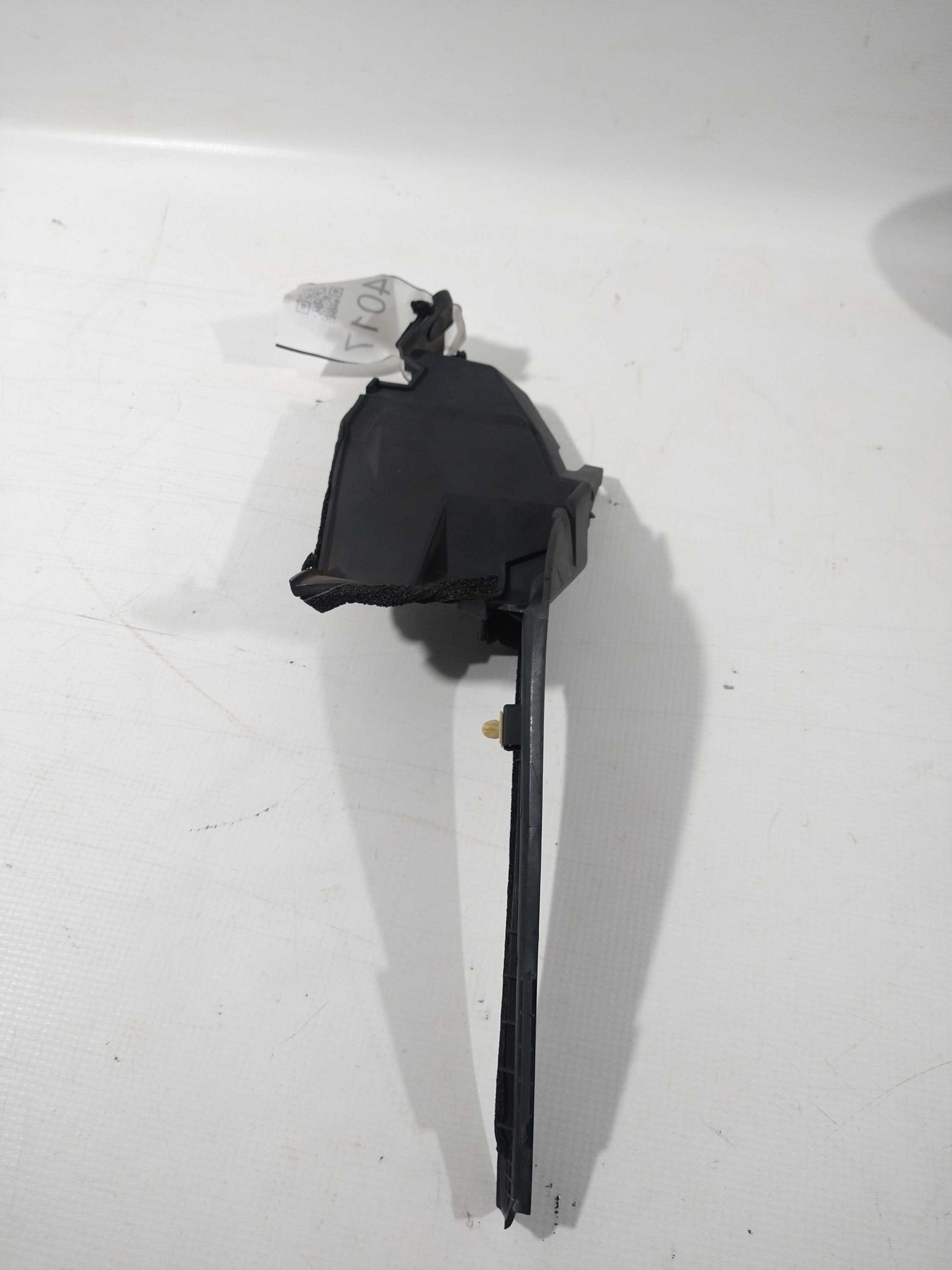 Acabamento Ponta Churrasqueira Esquerd Fit 2013/2014 Usado – Preto