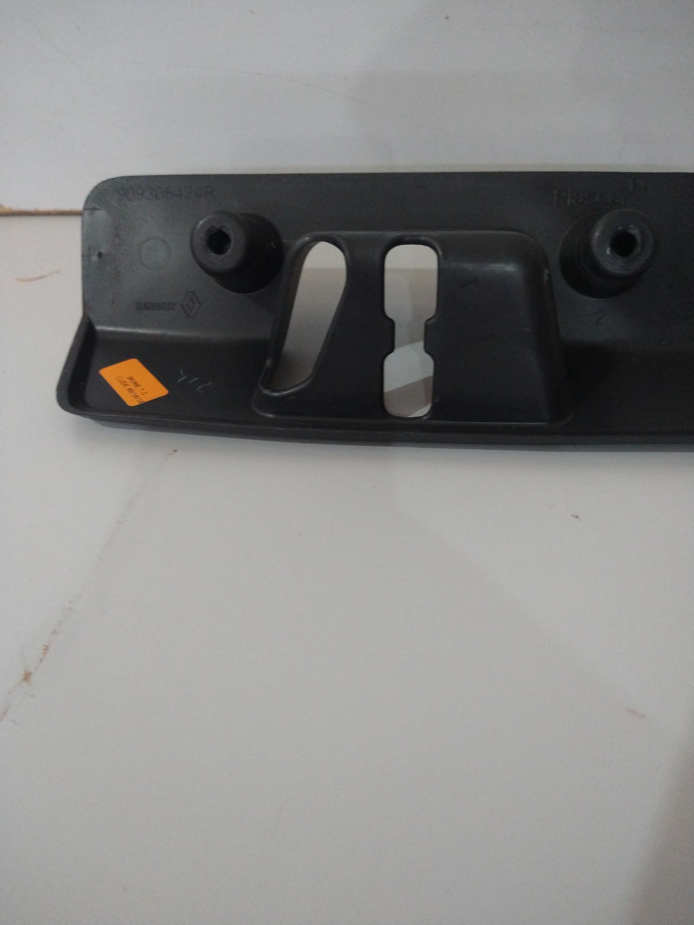 Moldura Trava Tampa Traseira Sandero 2016 Usado Original 4