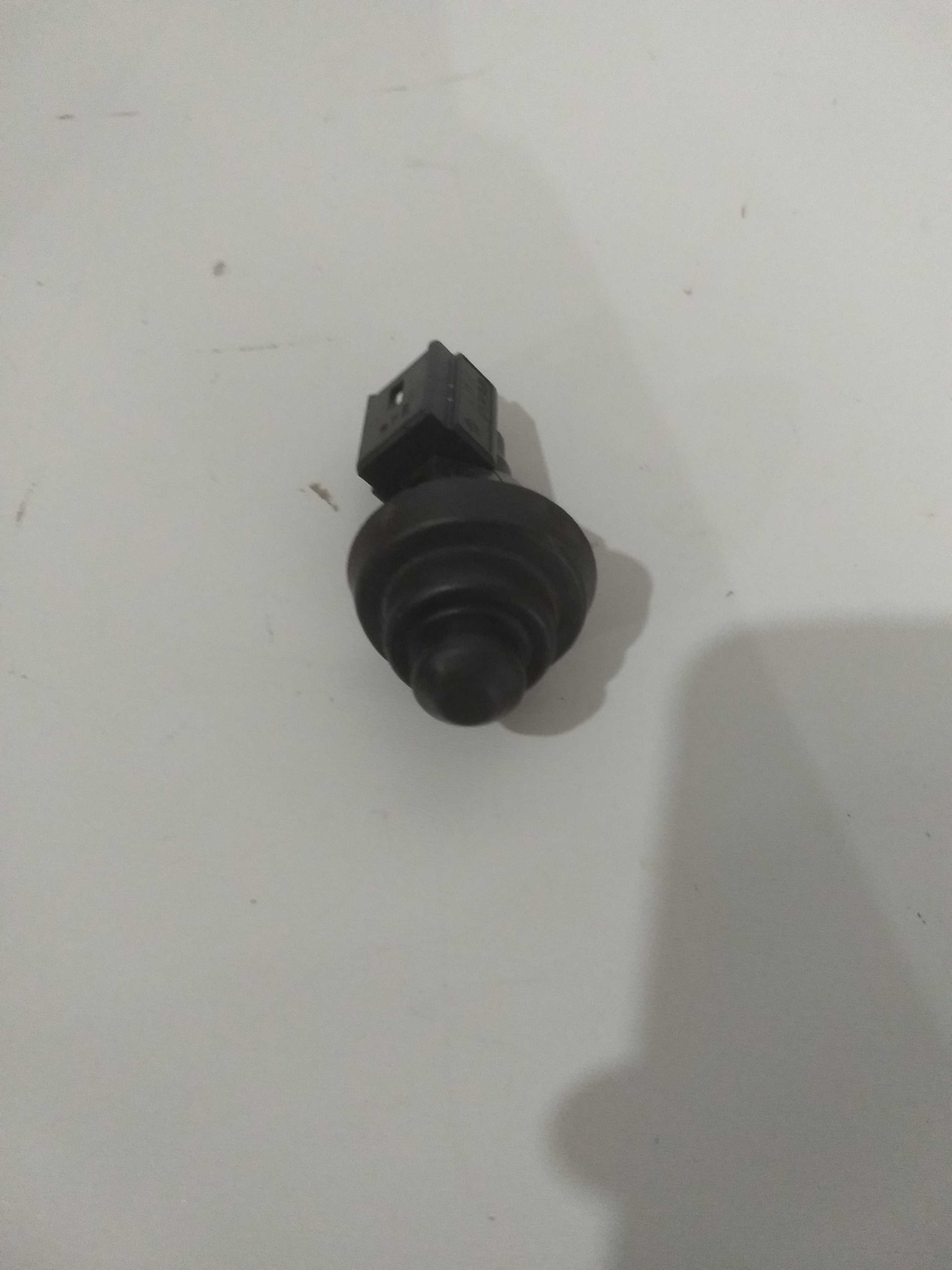 Interruptor Luz De Porta Sandero 2016 Usado Original 2