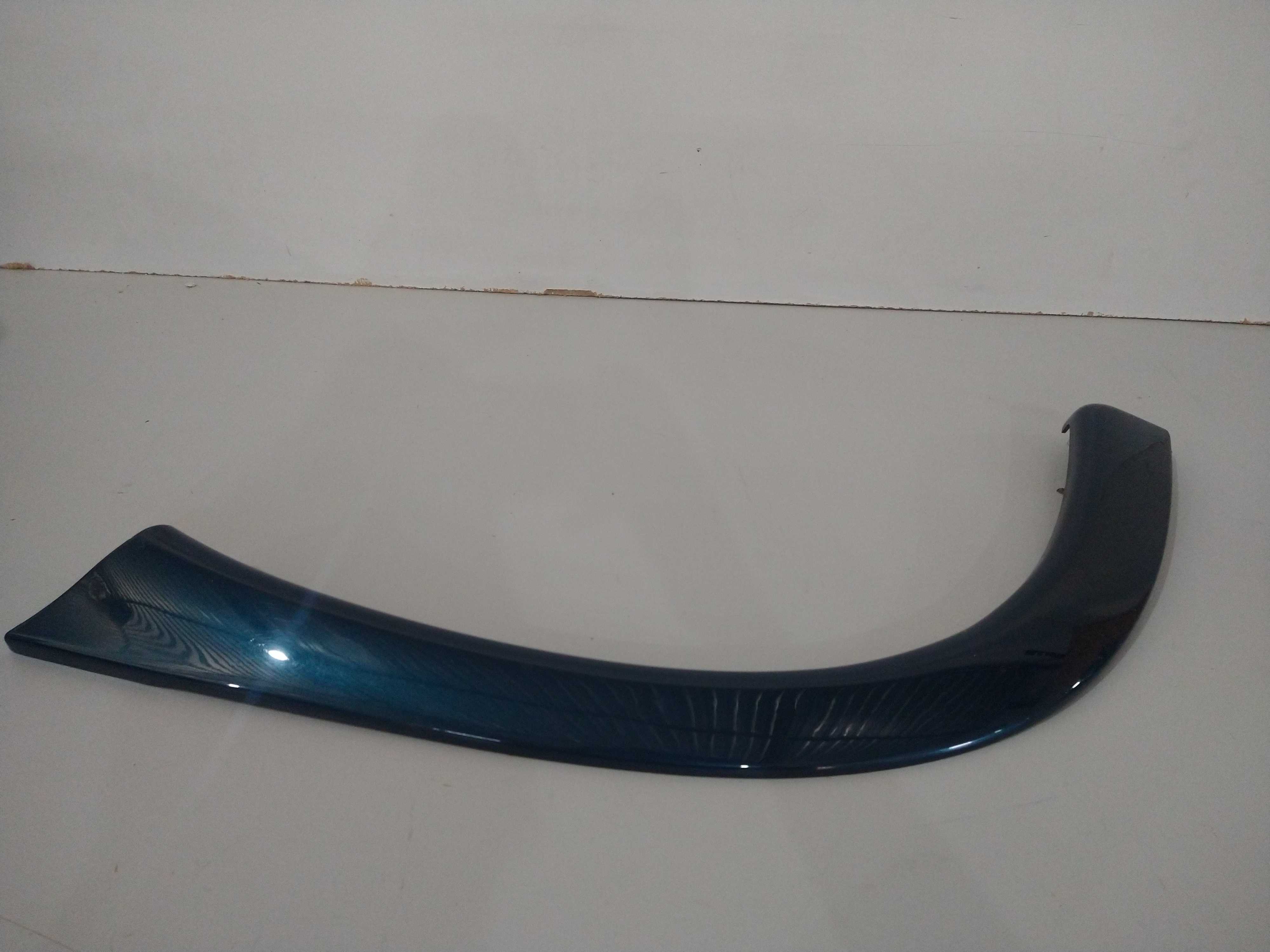 Moldura Acabamento Lateral Tras L/e Corsa 98 Usado Original 3