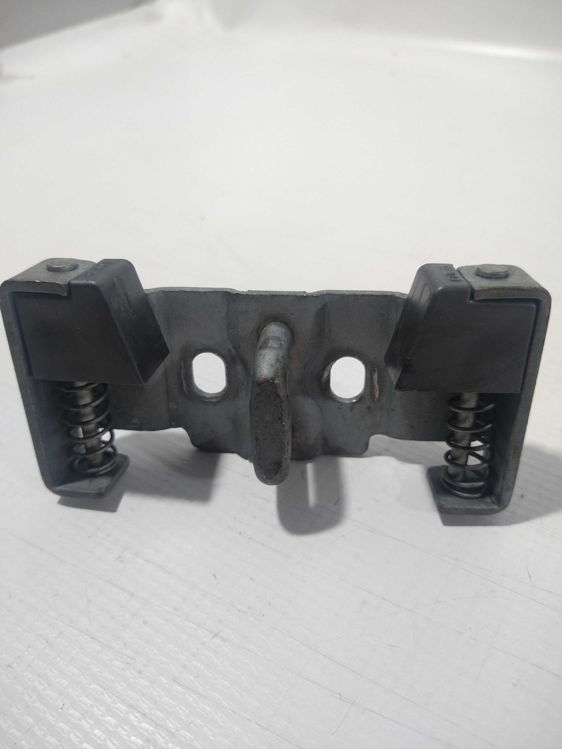 Batente Fechadura Tampa Traseira Vw Fox 2014 4