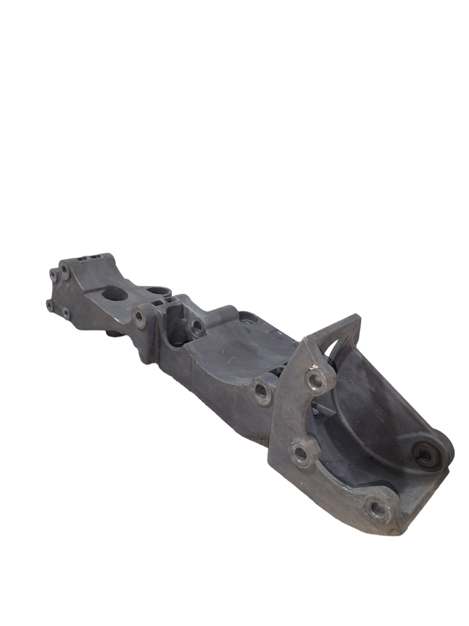Suporte Alternador Golf Gti 1.8 2001/02 Usado