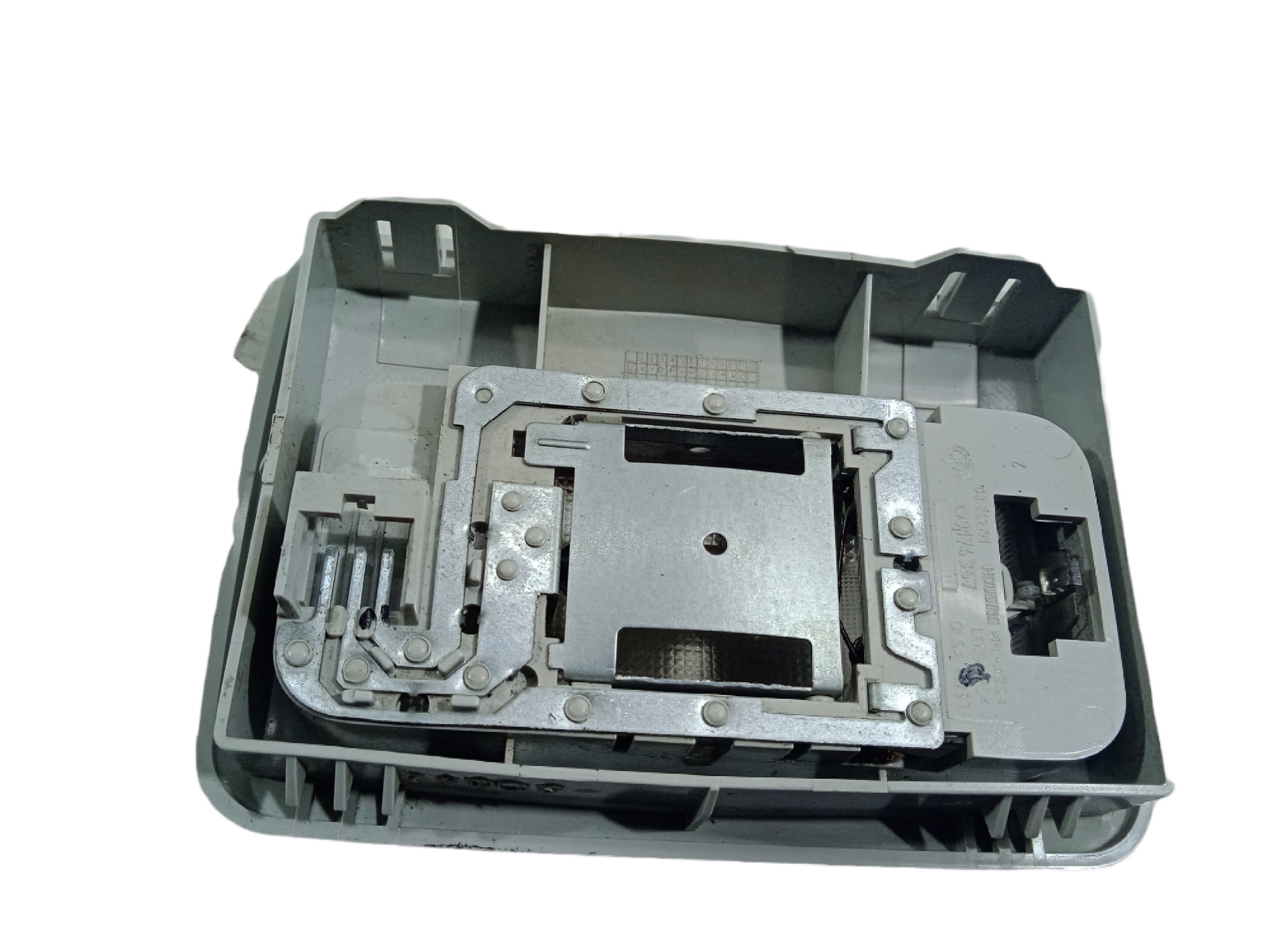 Lanterna Luz De Teto Fiat Strada 2012/13 Usado 3