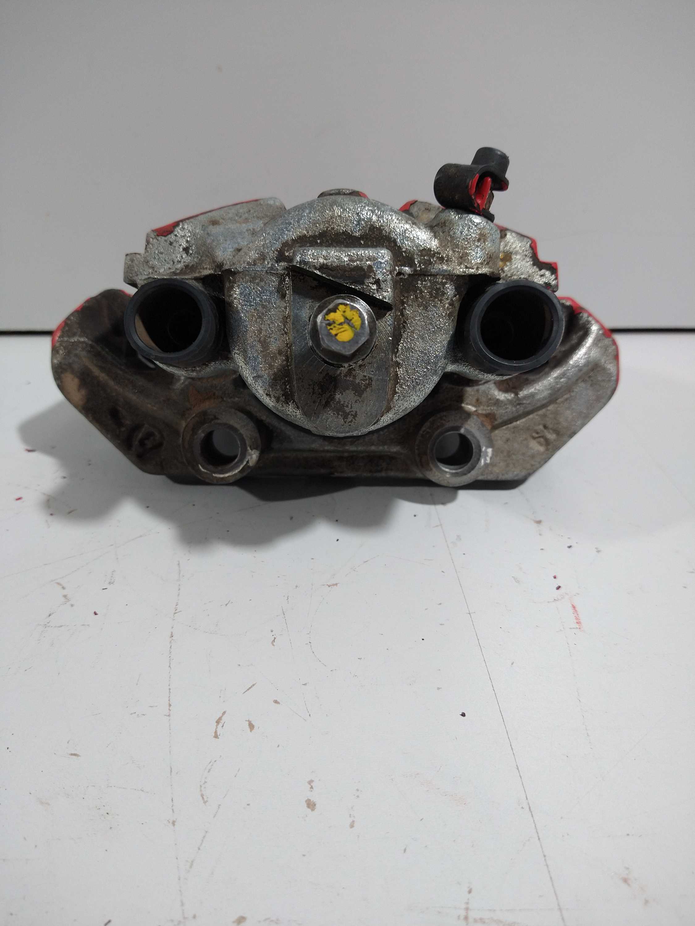 Pinça De Freio Direito Corsa Sedan 1.6 99 Usado Original 5