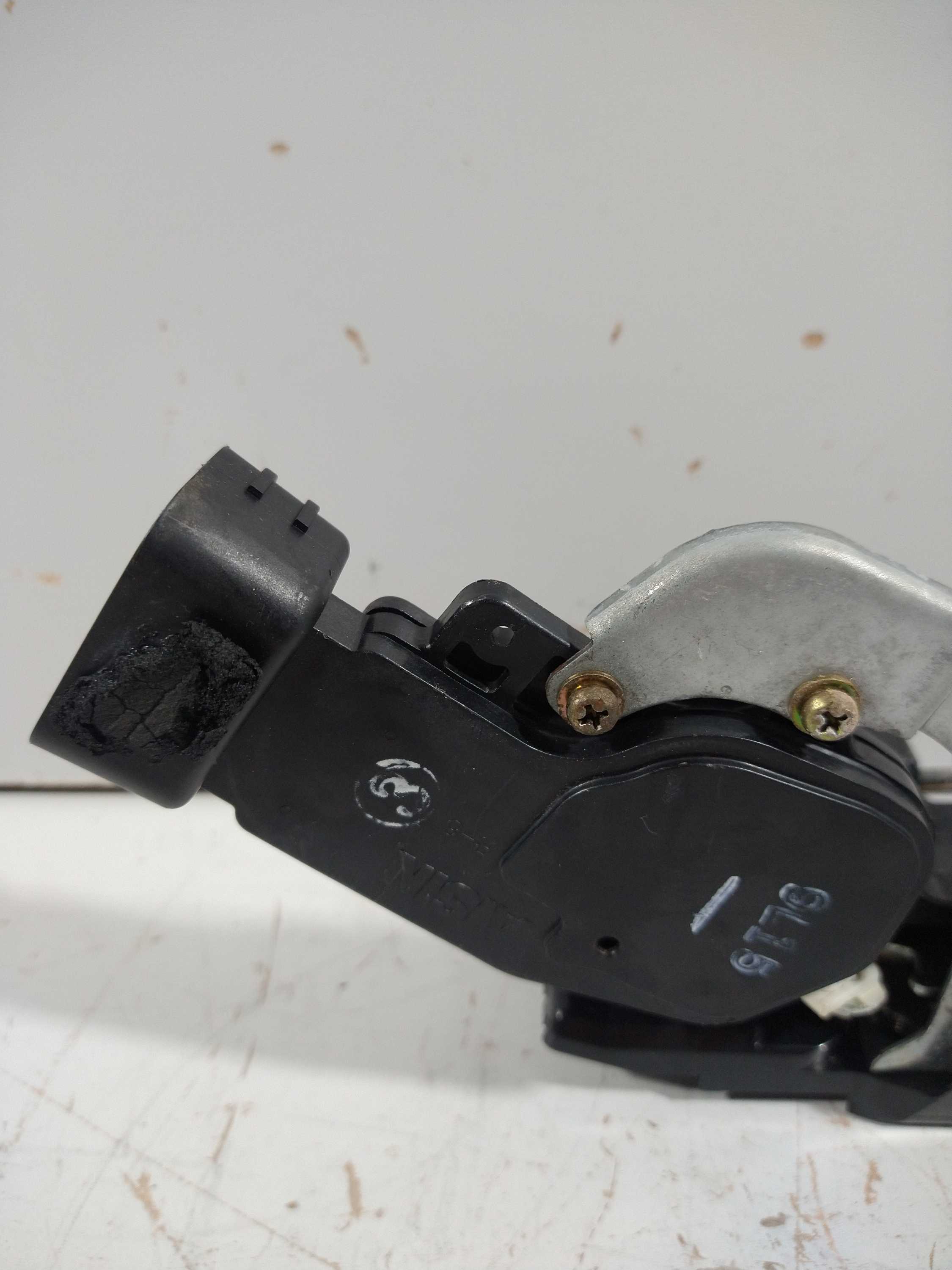 Fechadura Elétrica Porta Diant. Direita Toyota Corolla 2000