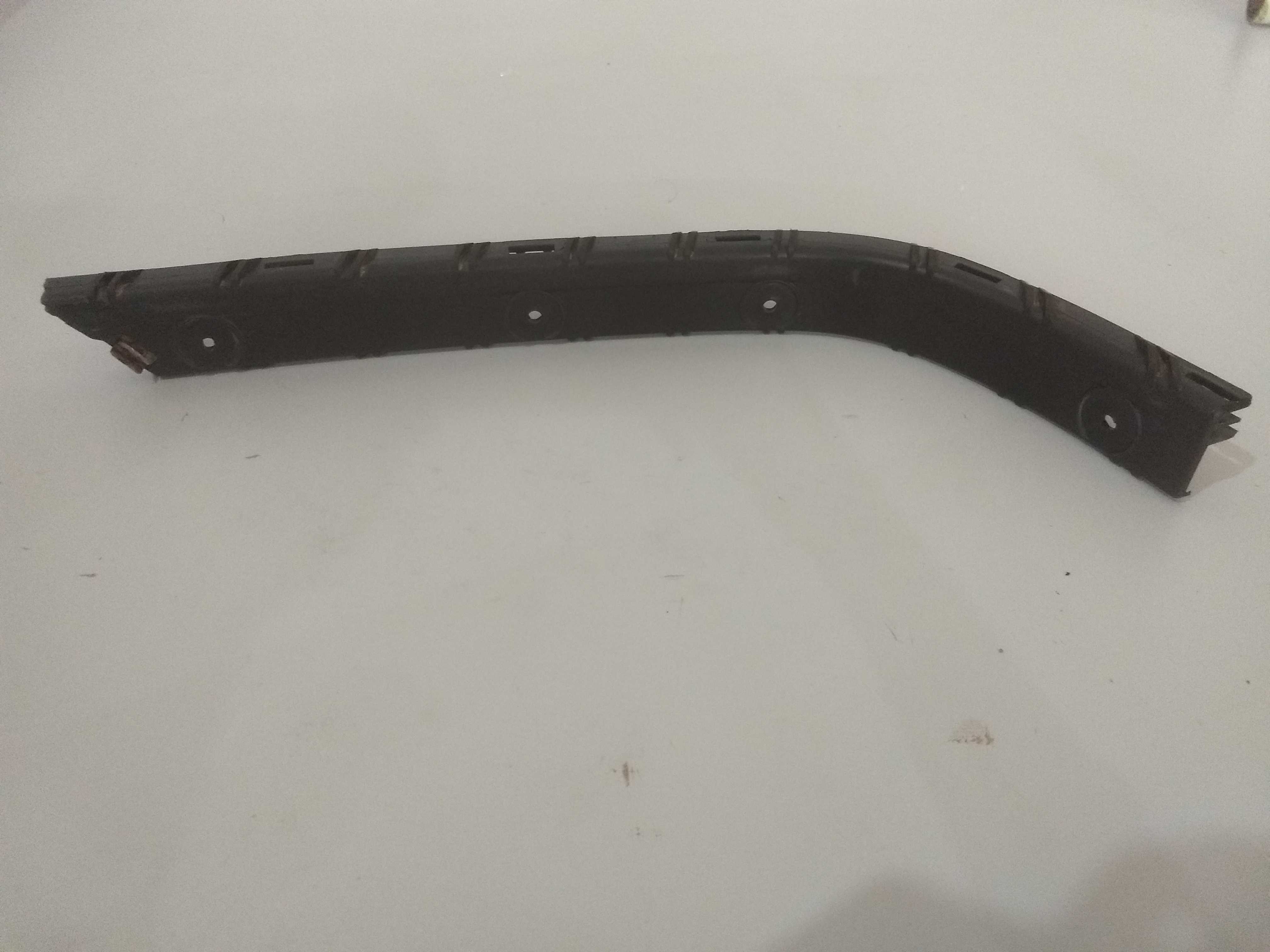 Suporte Guia Parachoque Traseiro L/d Zafira 2008 Usado Orig