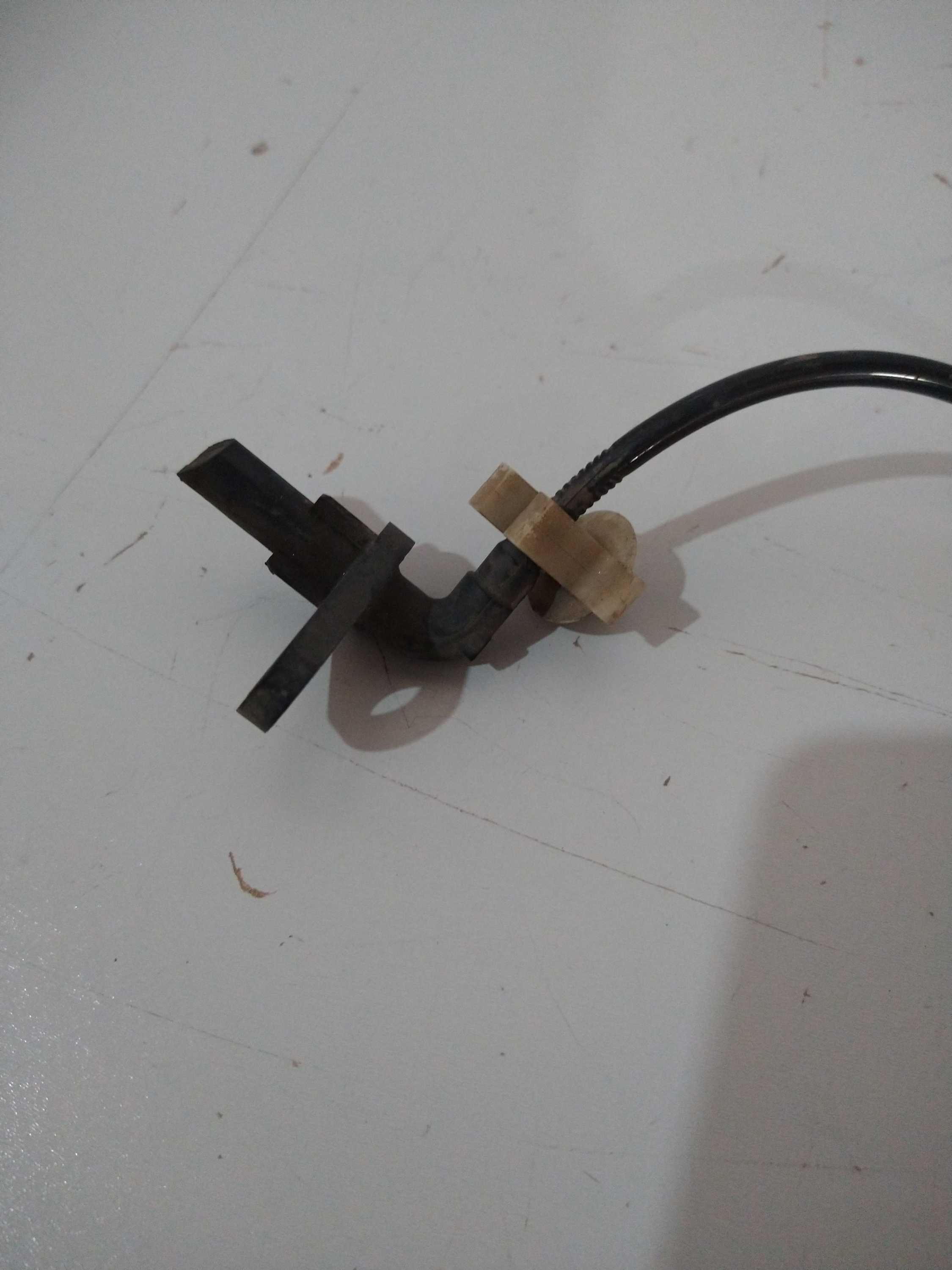 Sensor Abs Traseiro Direito Nissan March Usado Original 2