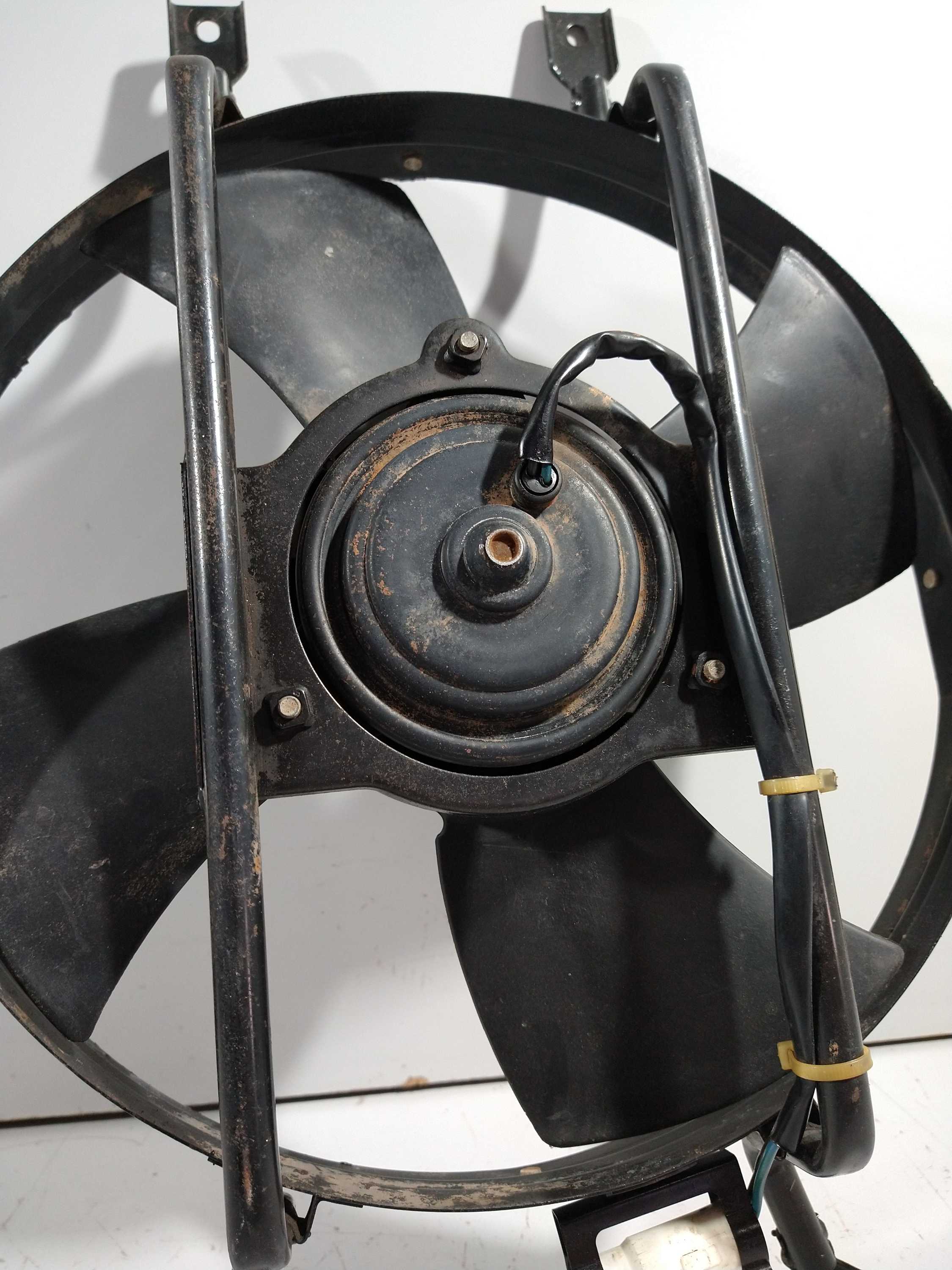 Ventoinha Radiador Hyundai H100 1997 2.0 Usado 6