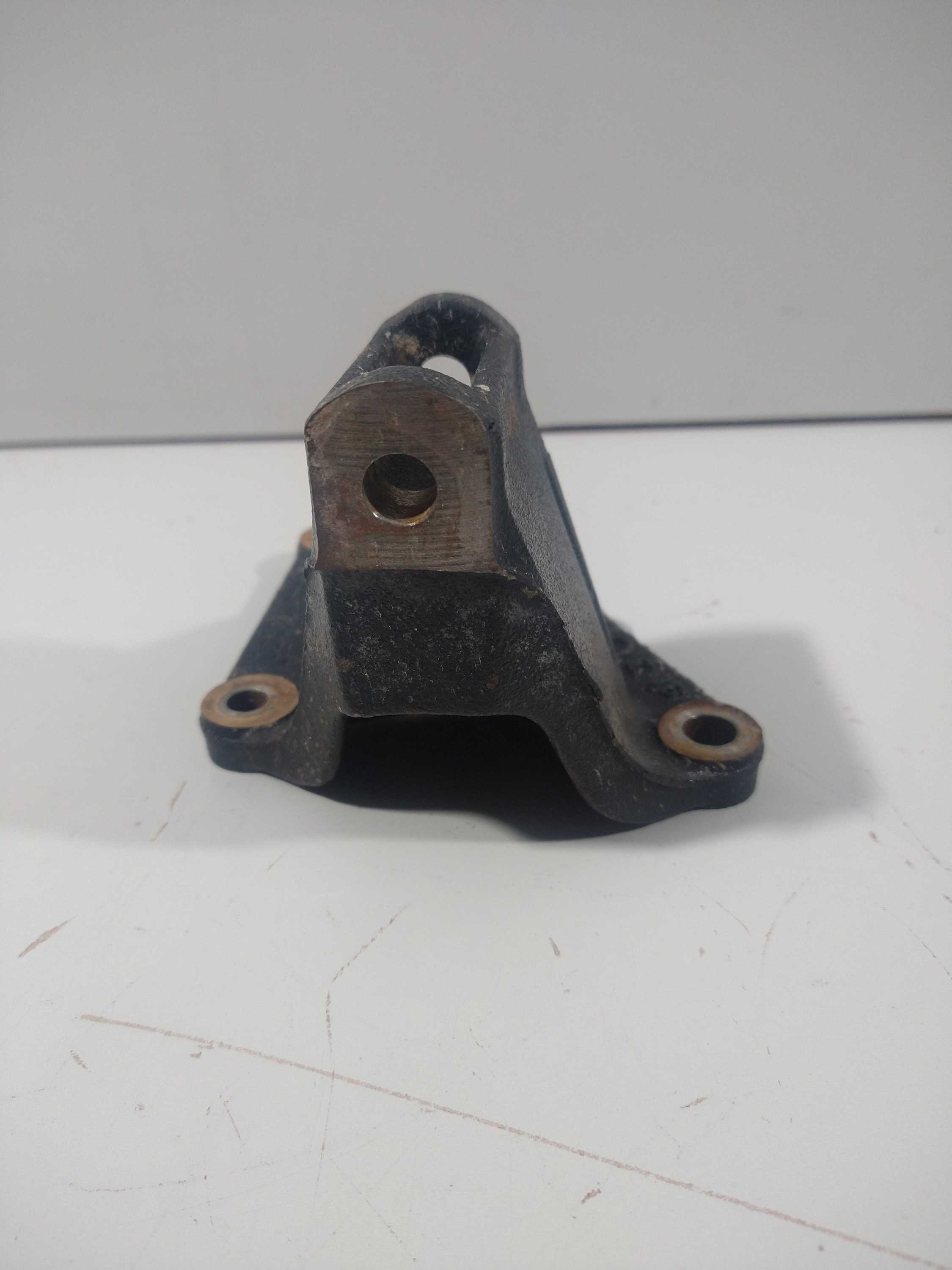 Suporte Inferior Da Bomba Hidráulica Toyota Corolla 99 1.8 U