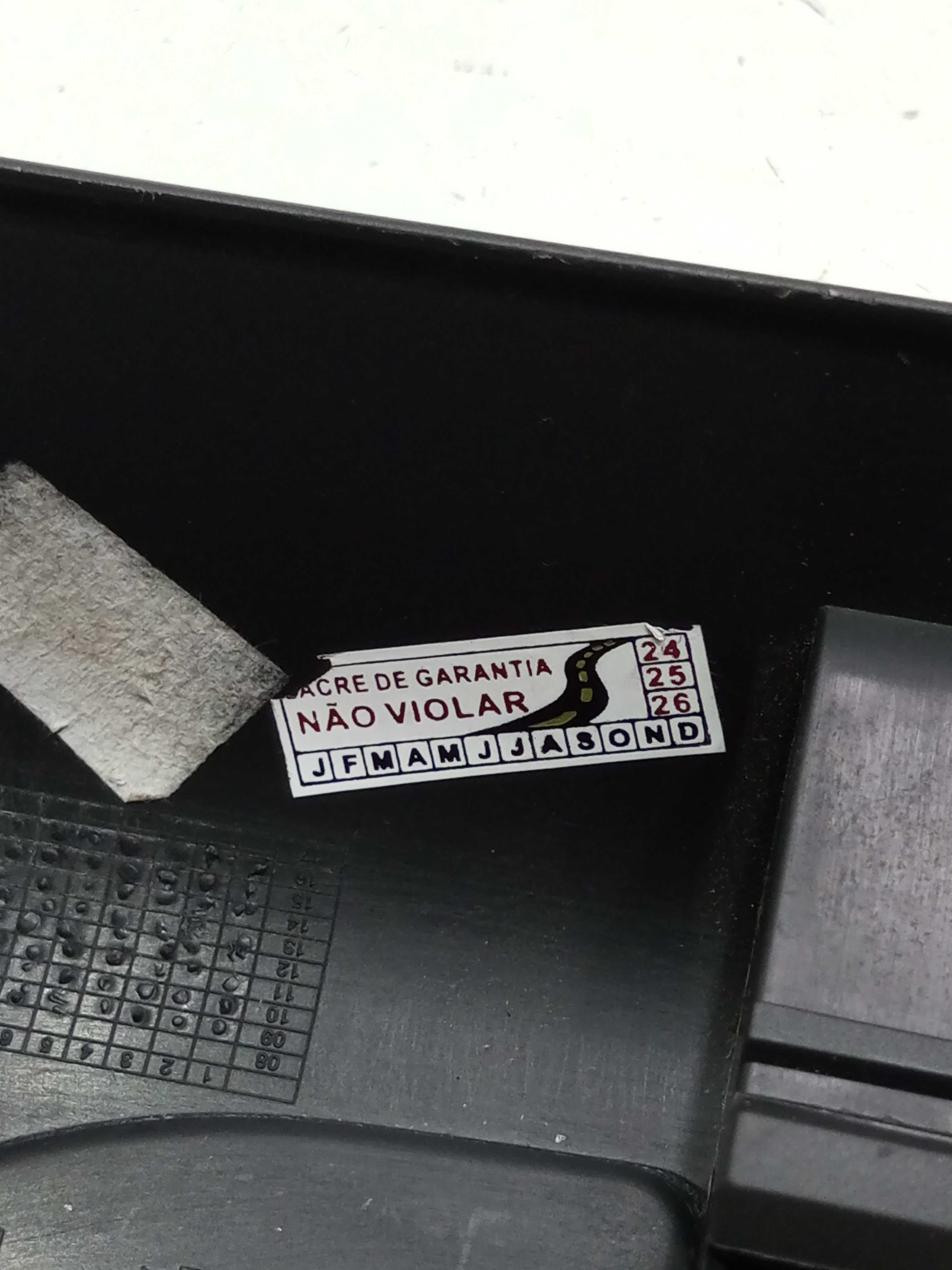 Soleira Porta Dianteira Direita Citroen C3 2017 Tendence 4