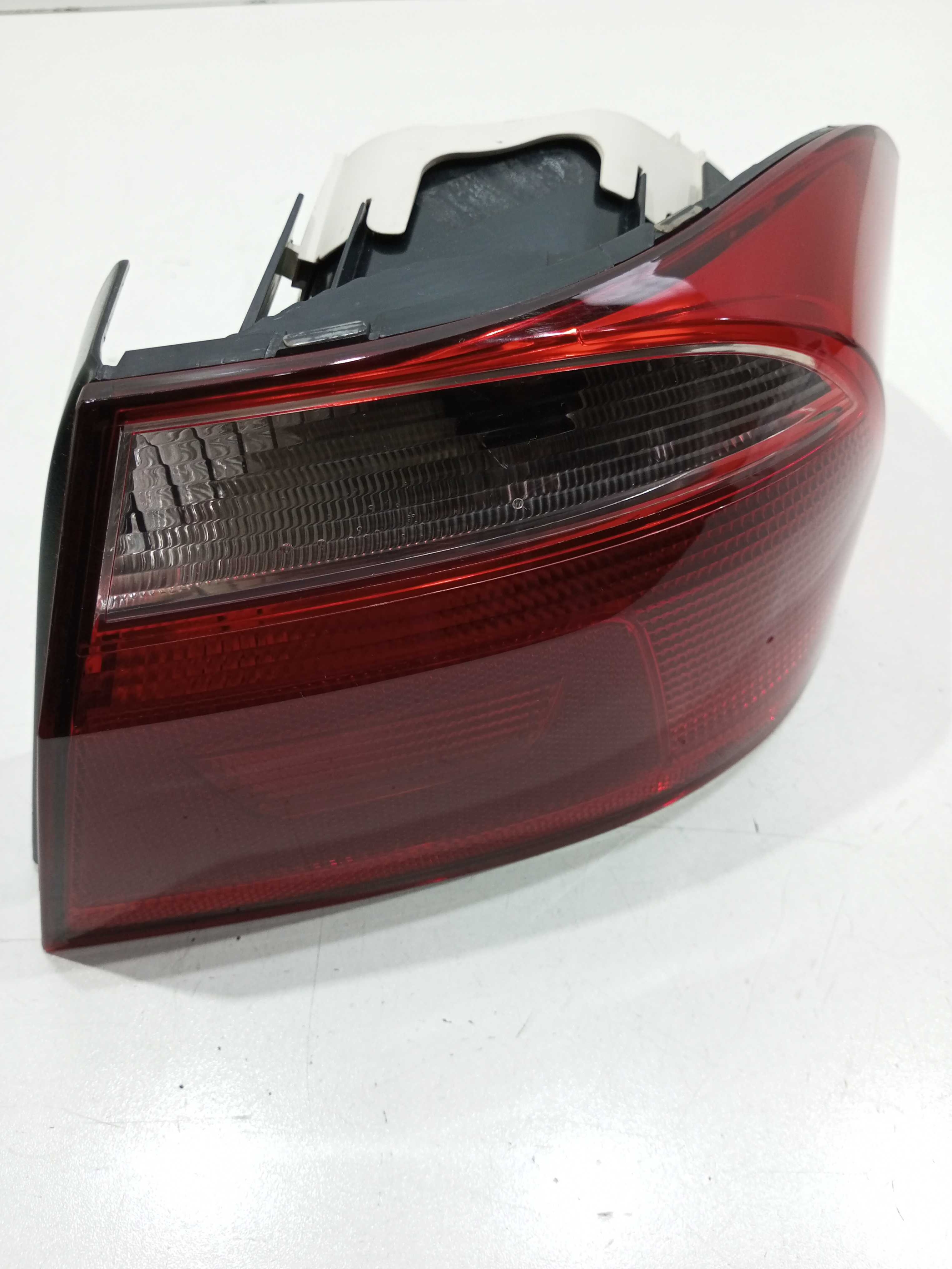 Lanterna Tras Direit Vw Voyage G8 1.6 2019 5u5945096p 1