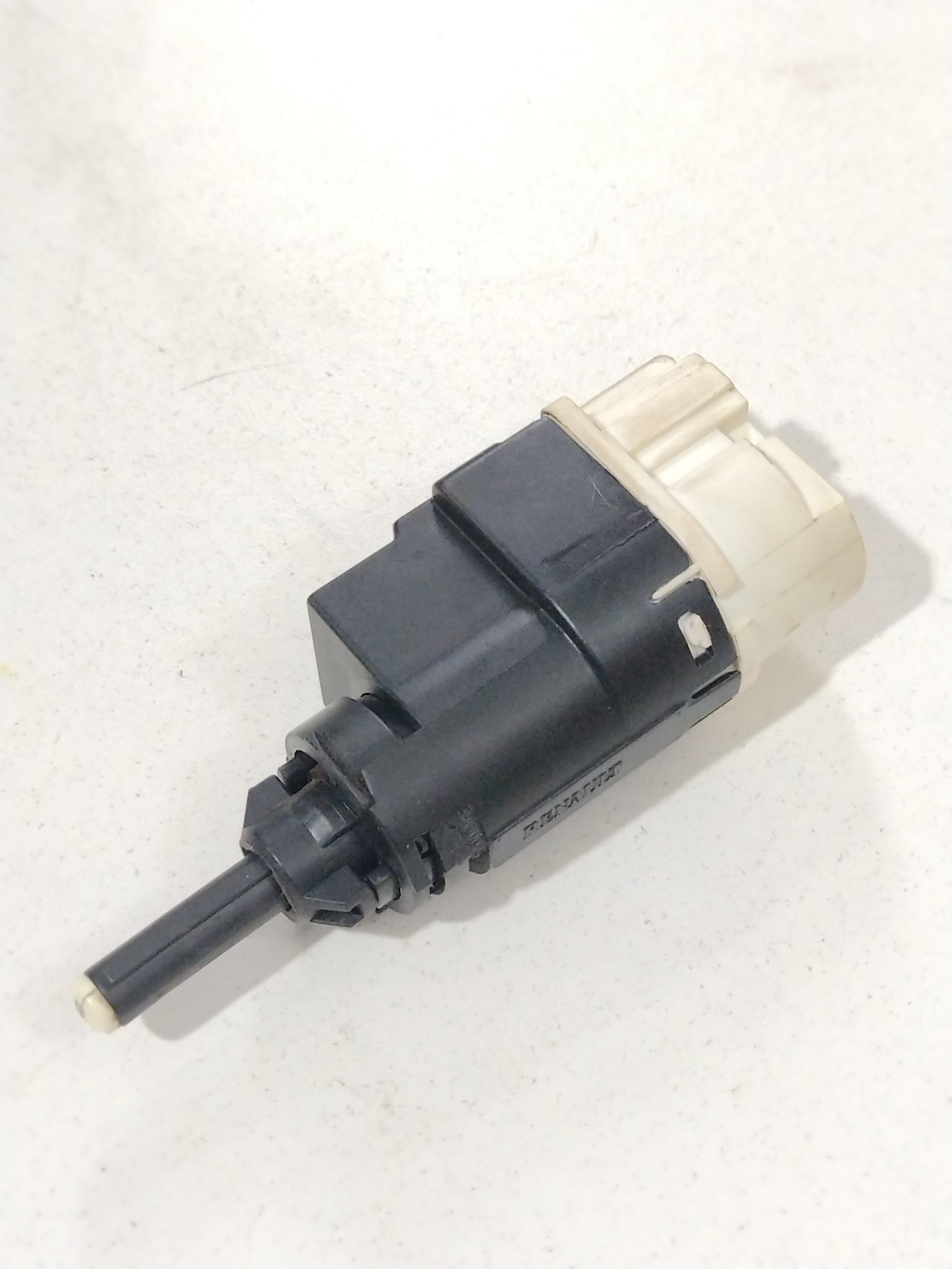 Interruptor Freio Duster 1.6 16v 2013 Original 253206170r 2
