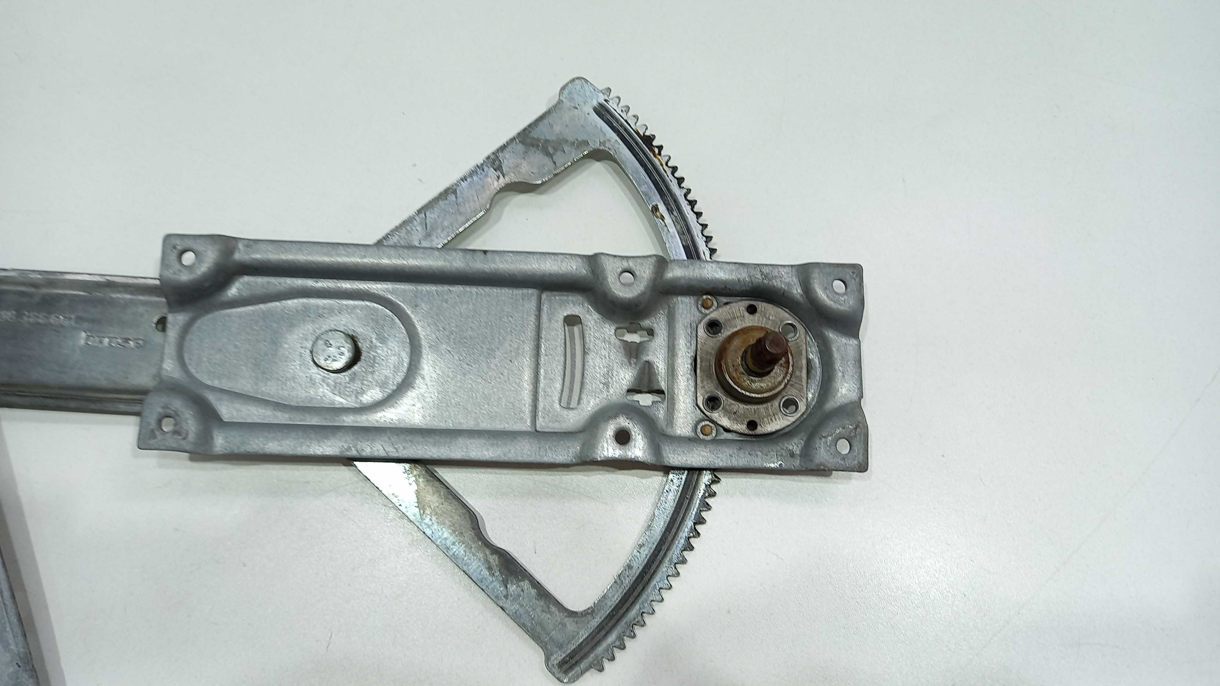 Maquina De Vidro Manual Dianteira Esquerda Corsa 99 À 2001 2