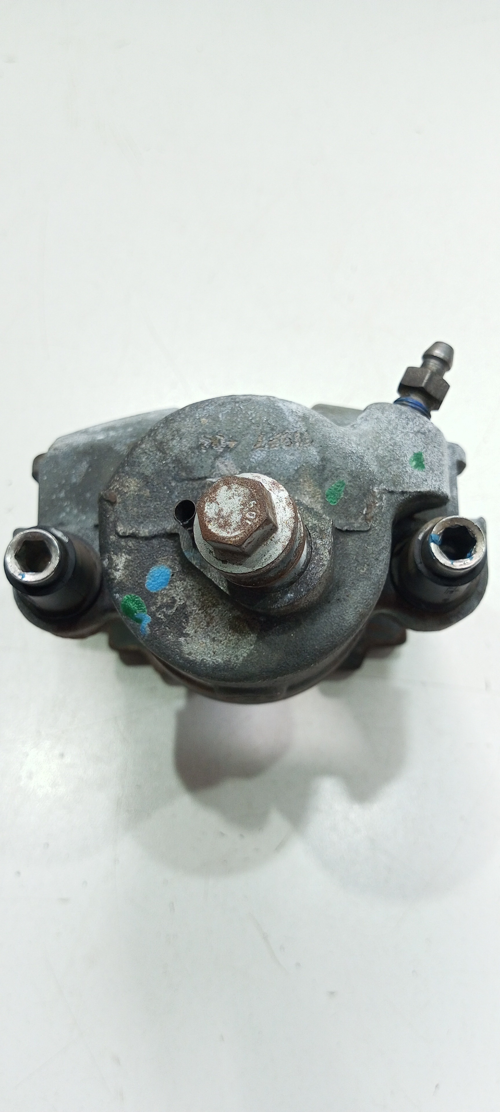 Pinça De Freio Dianteira Direita Volkswagen Saveiro 2018 2