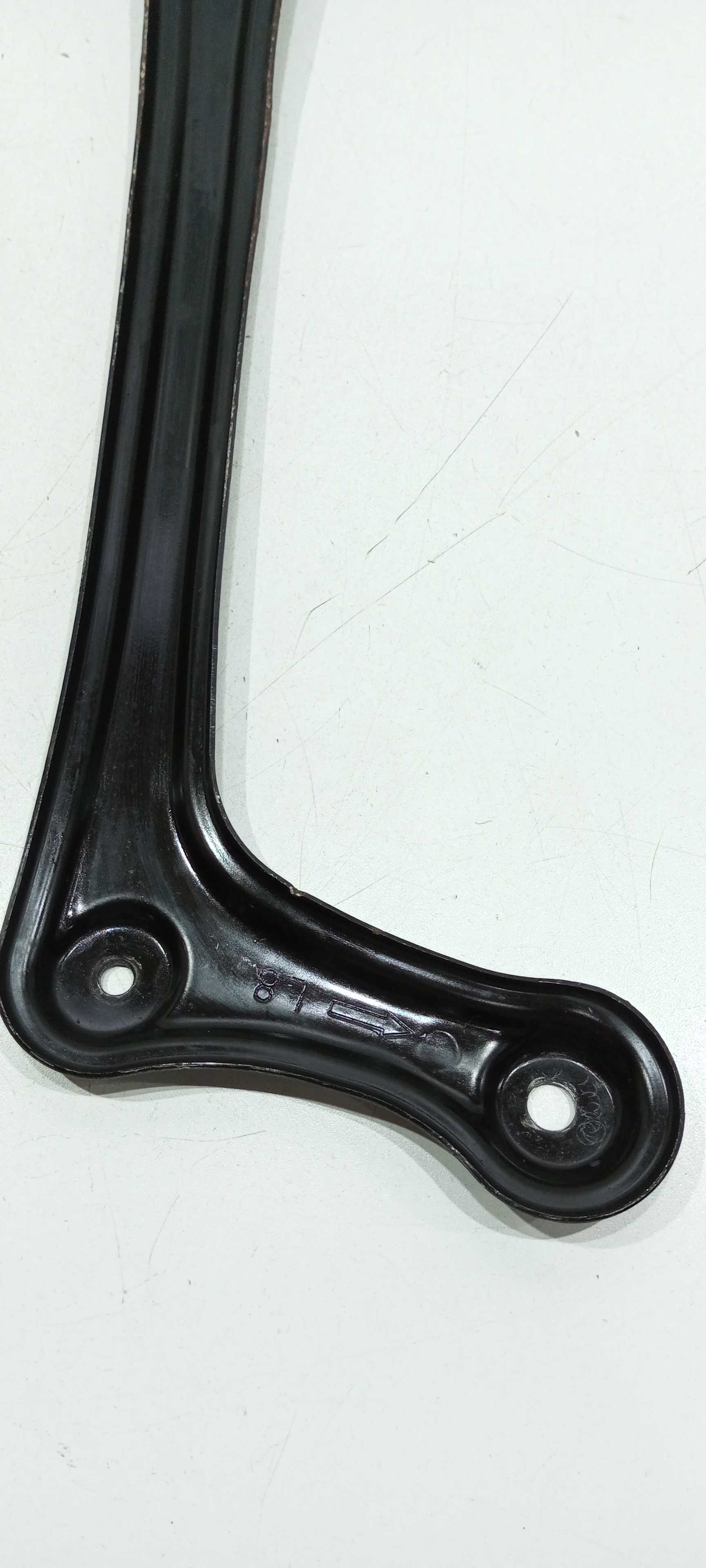 Suporte Viga Traseiro  Lado Direito Etios 1.3 X Hatch 2016 4