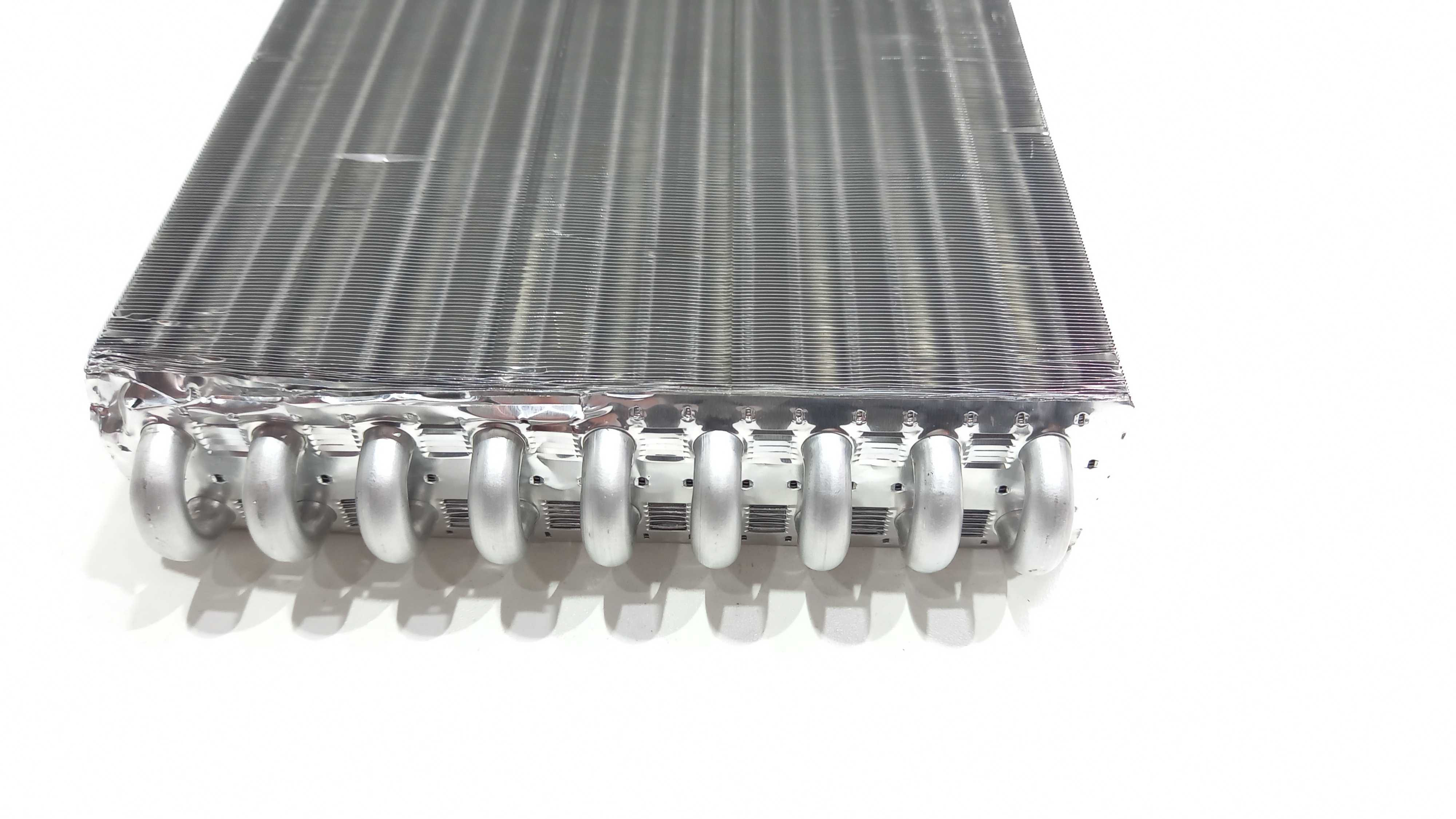 Radiador Ar Quente Vw Saveiro Robust 1.6 2018 3