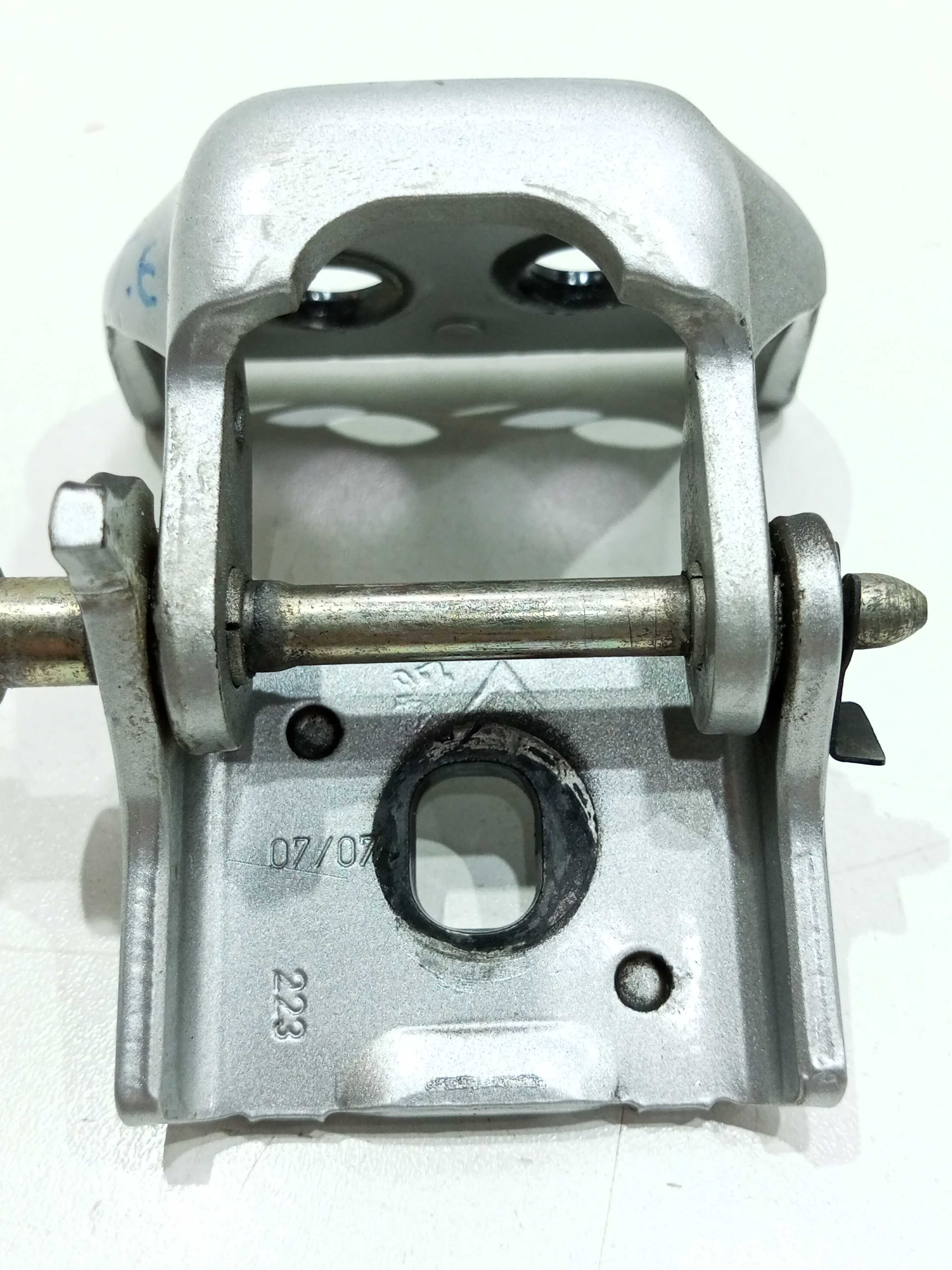 Par Dobradiças Porta Traseira Esquerda Peugeot 307 2.0 2004 2