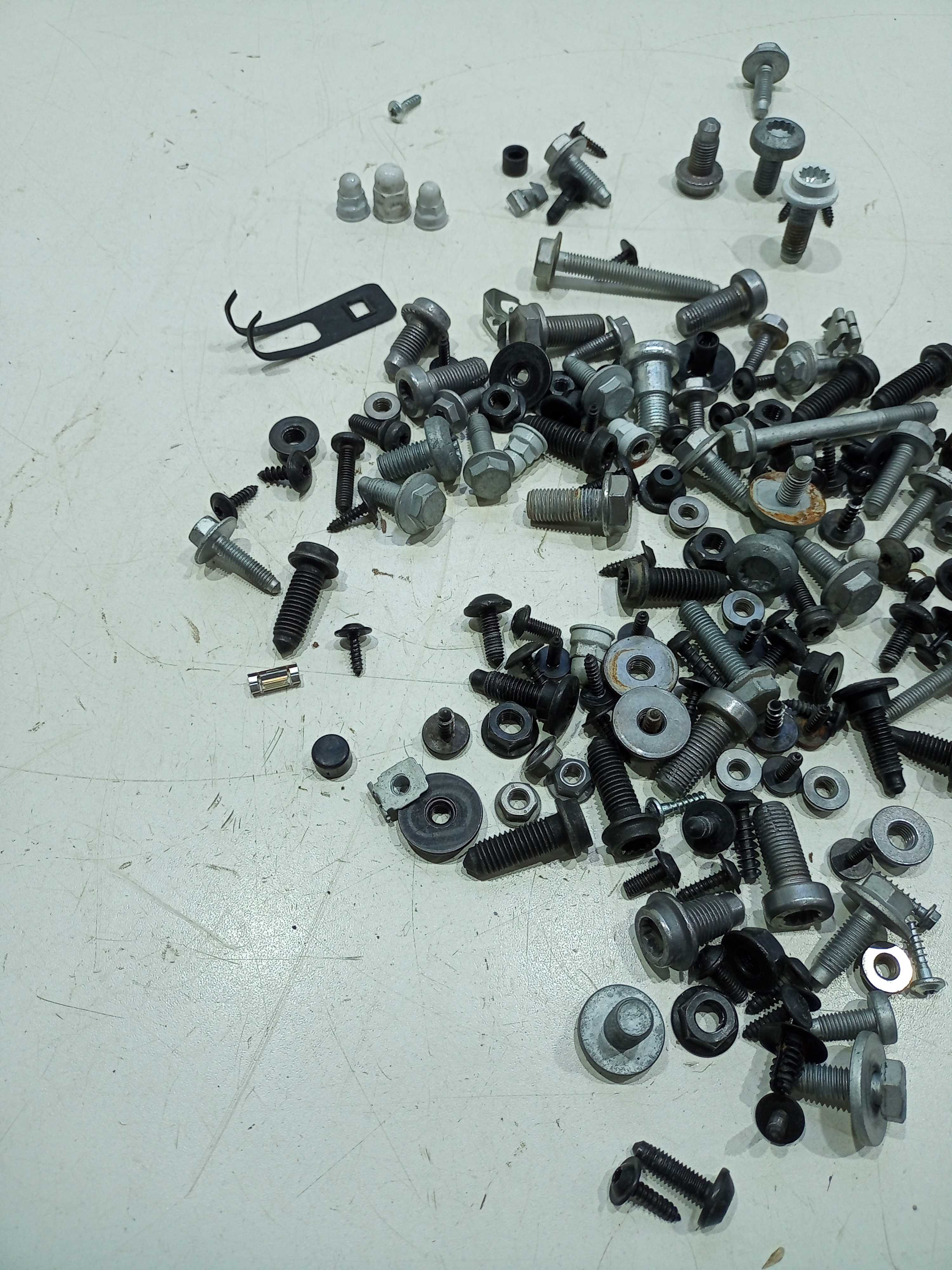 Parafusos Internos  Avulsos Volkswagen T- Cross 2020 2