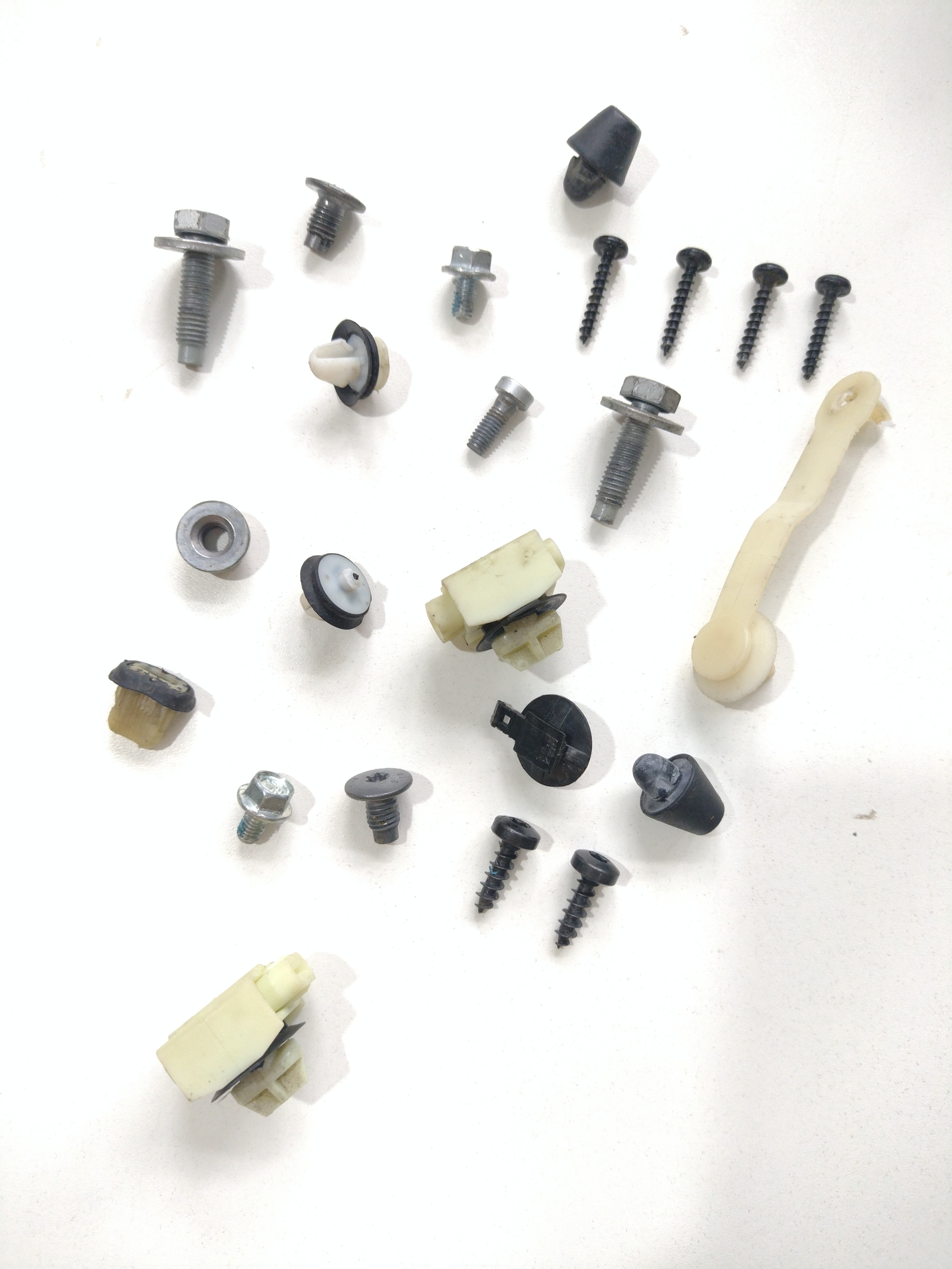 Parafusos Diversos Porta Dianteira Direita C3 2013 Orig 1