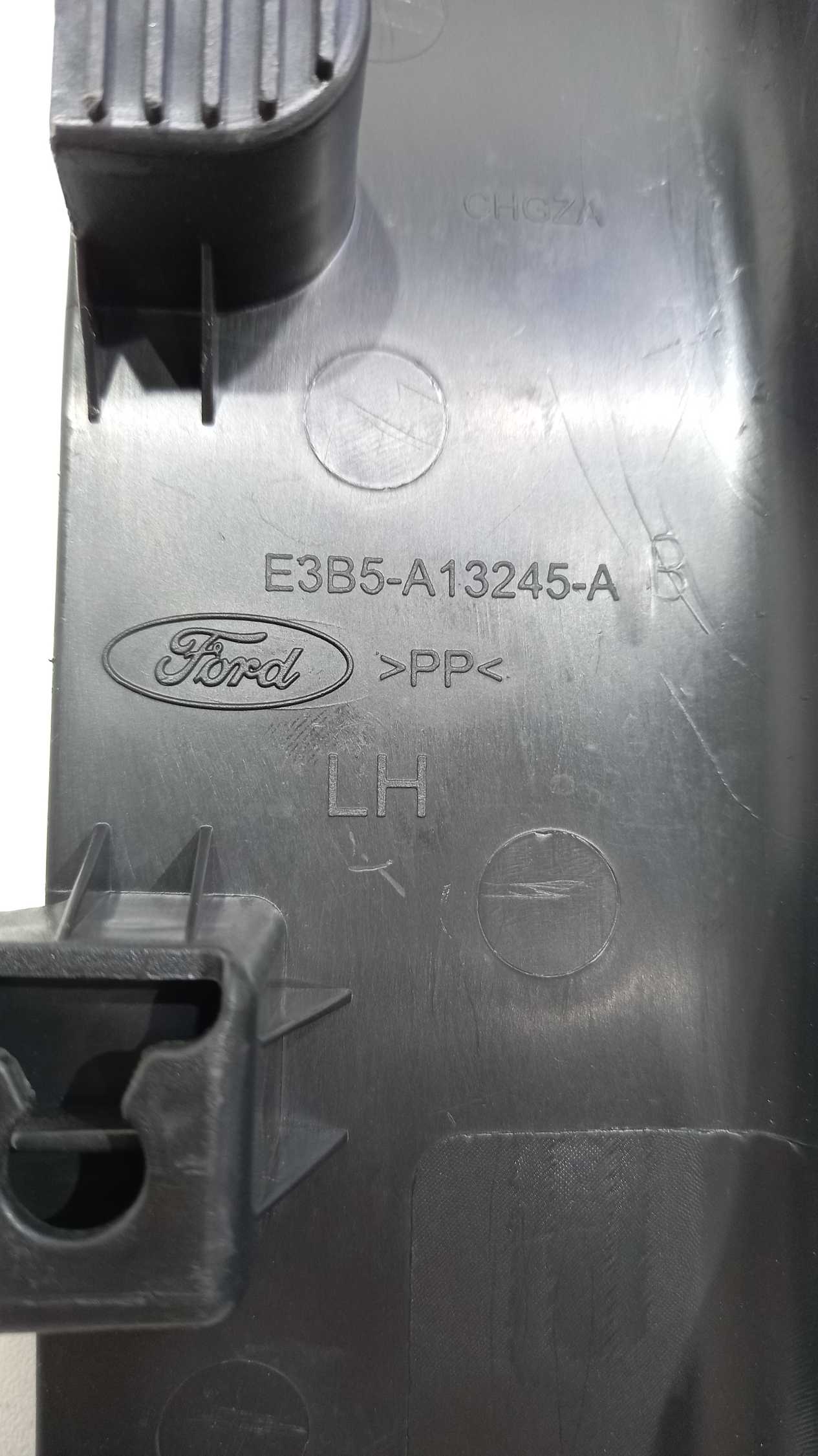 Soleira Porta Traseira Esquerda Ford Ka Sedan 2019 4