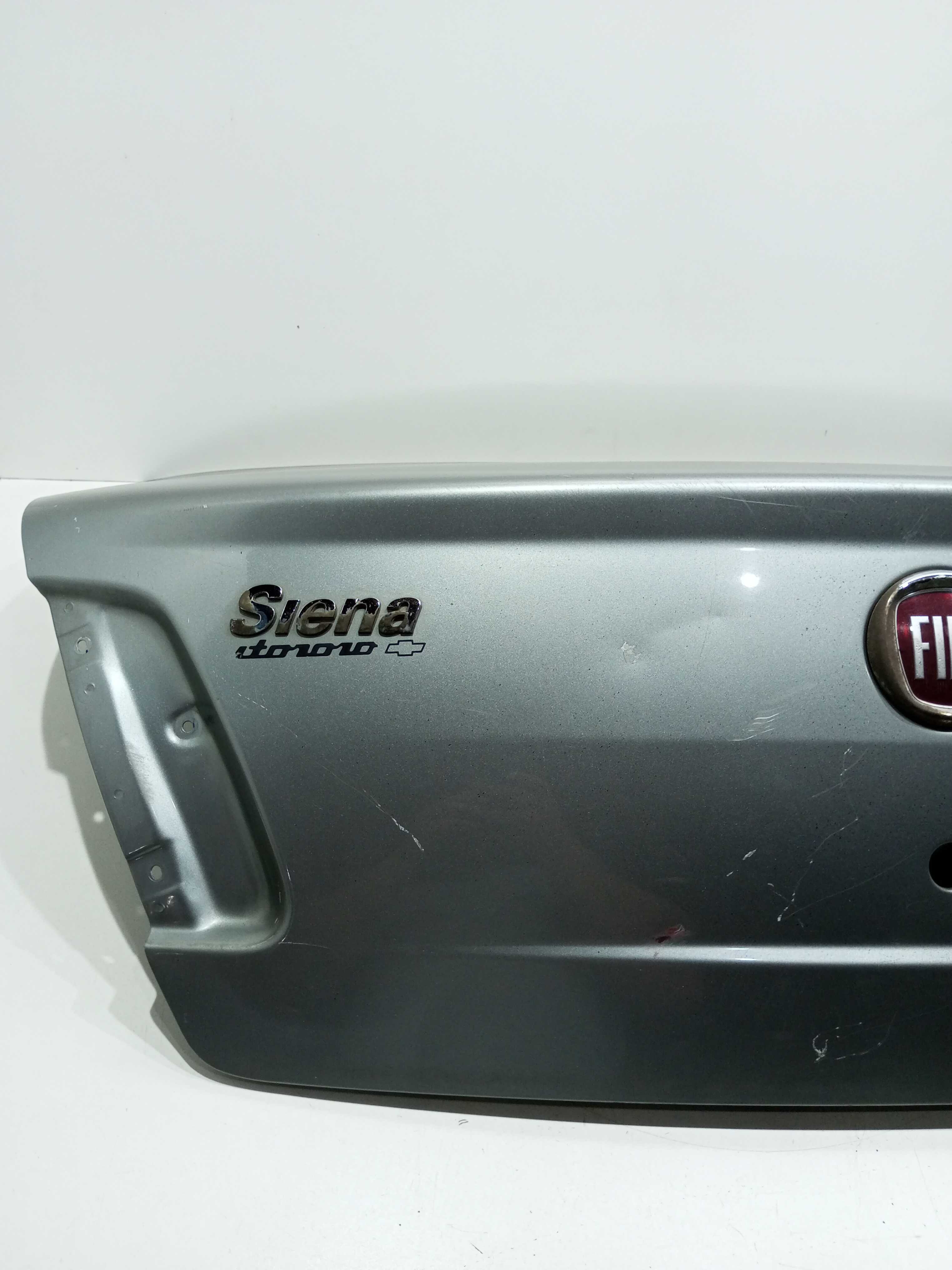 Tampa Traseira Fiat Siena 1.0 Fire 2011 4